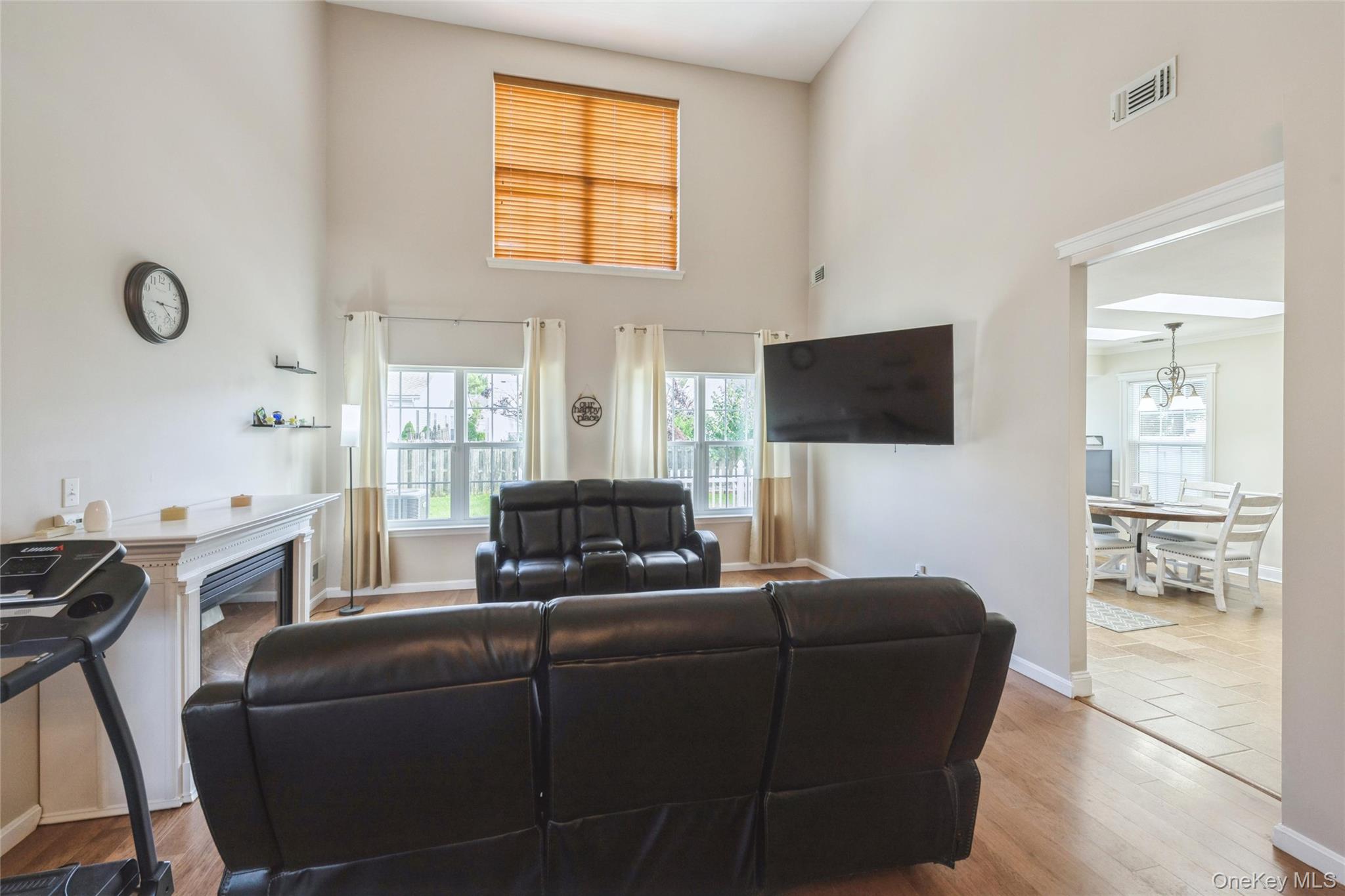 8 Jennifer Lane – For Sale photo 13