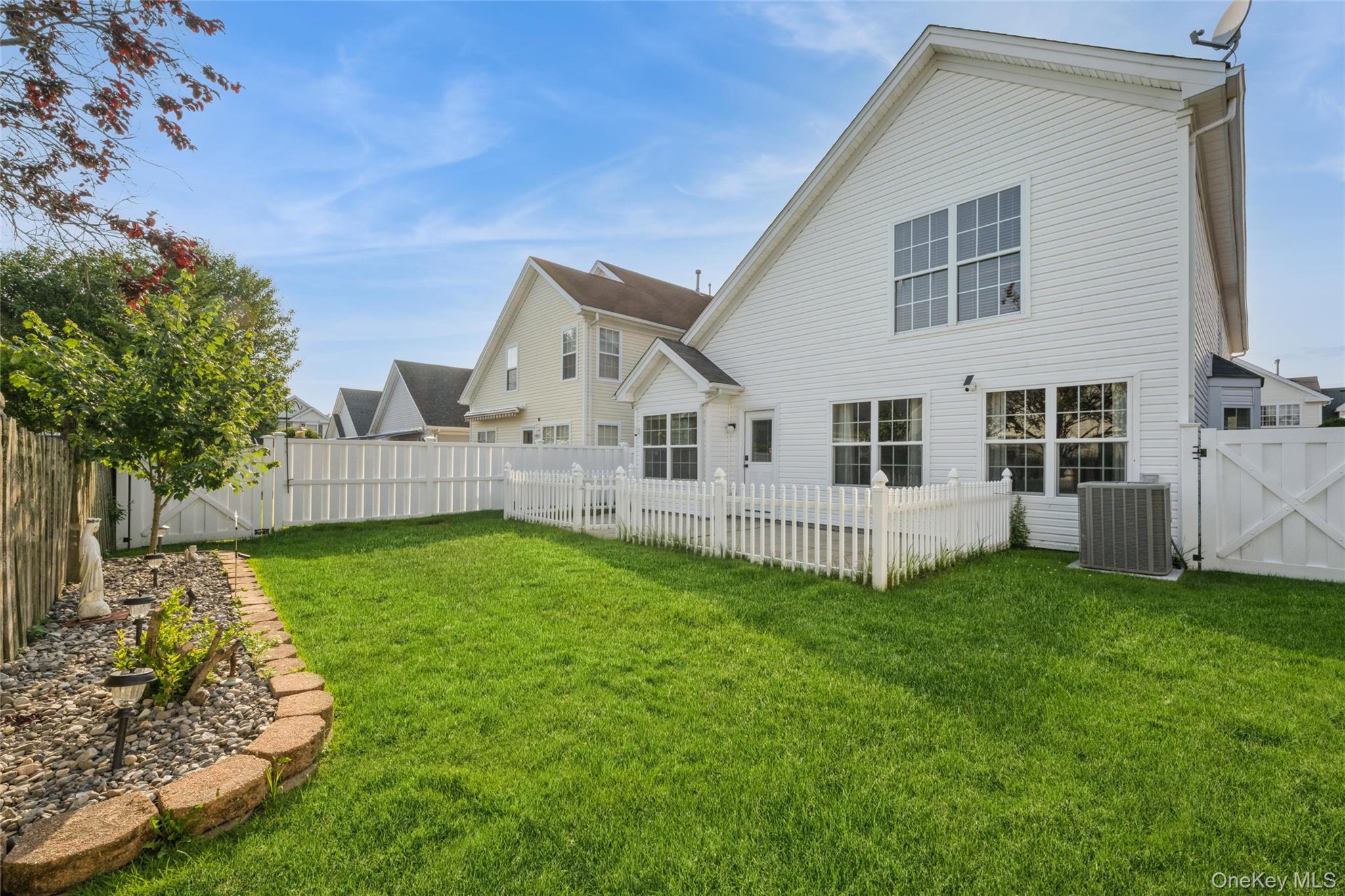 8 Jennifer Lane – For Sale photo 36