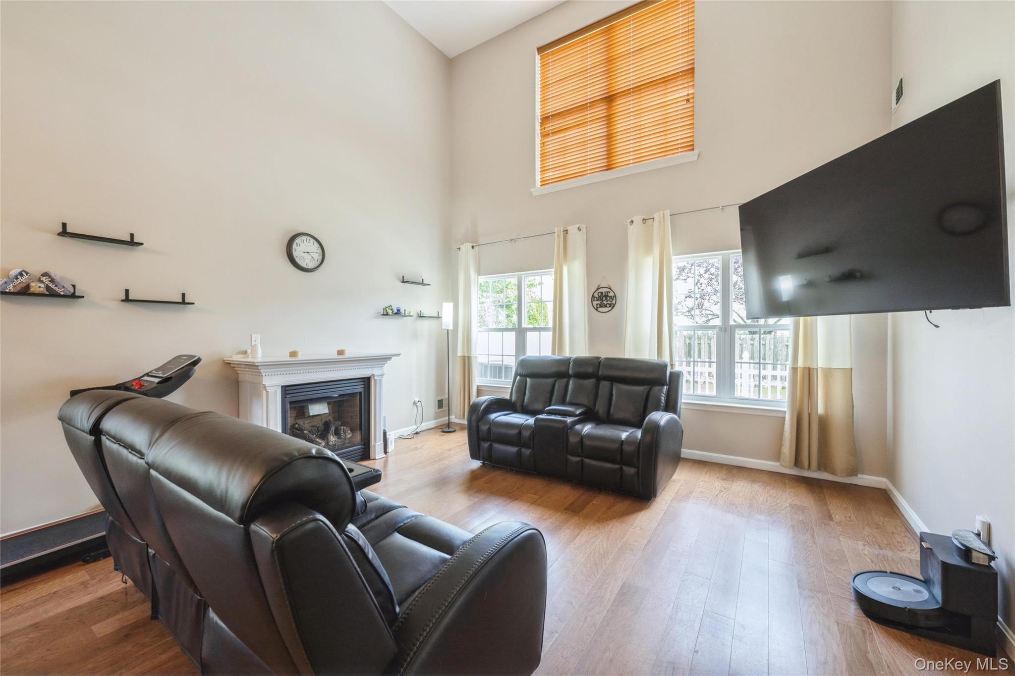 8 Jennifer Lane – For Sale photo 12