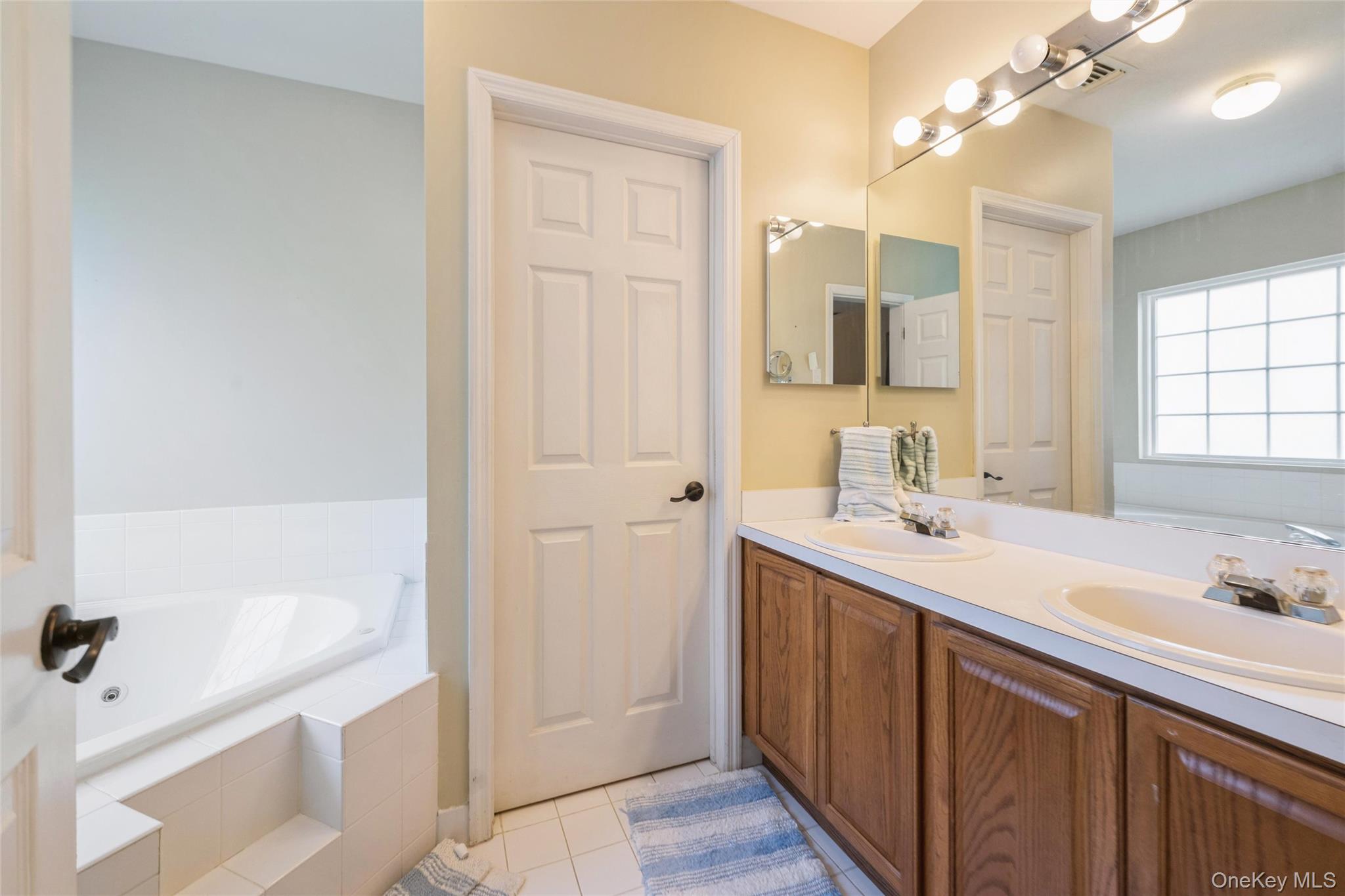 8 Jennifer Lane – For Sale photo 11