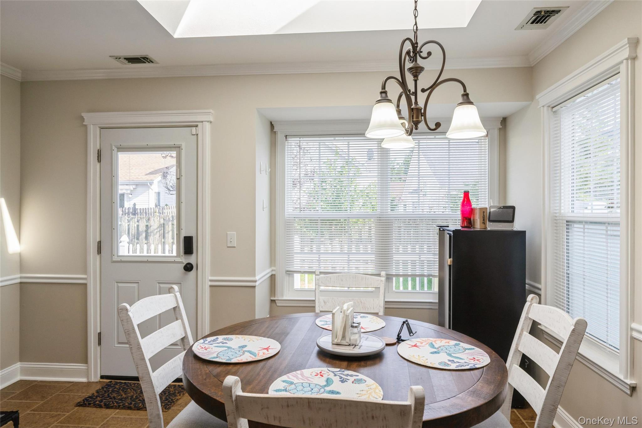 8 Jennifer Lane – For Sale photo 18