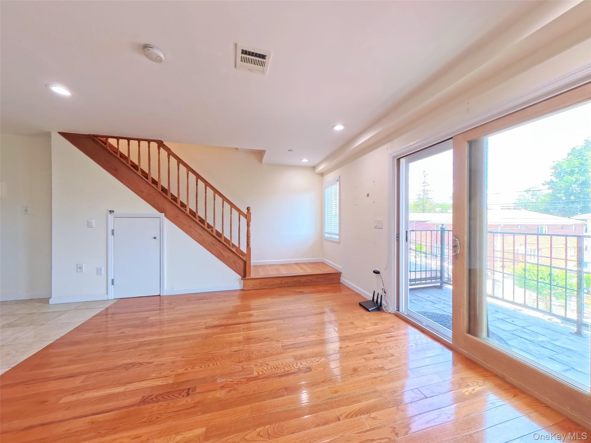 4038 194th Street, Unit 3B photo 4