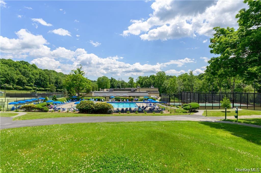 156 Heritage Hills, Unit A photo 23