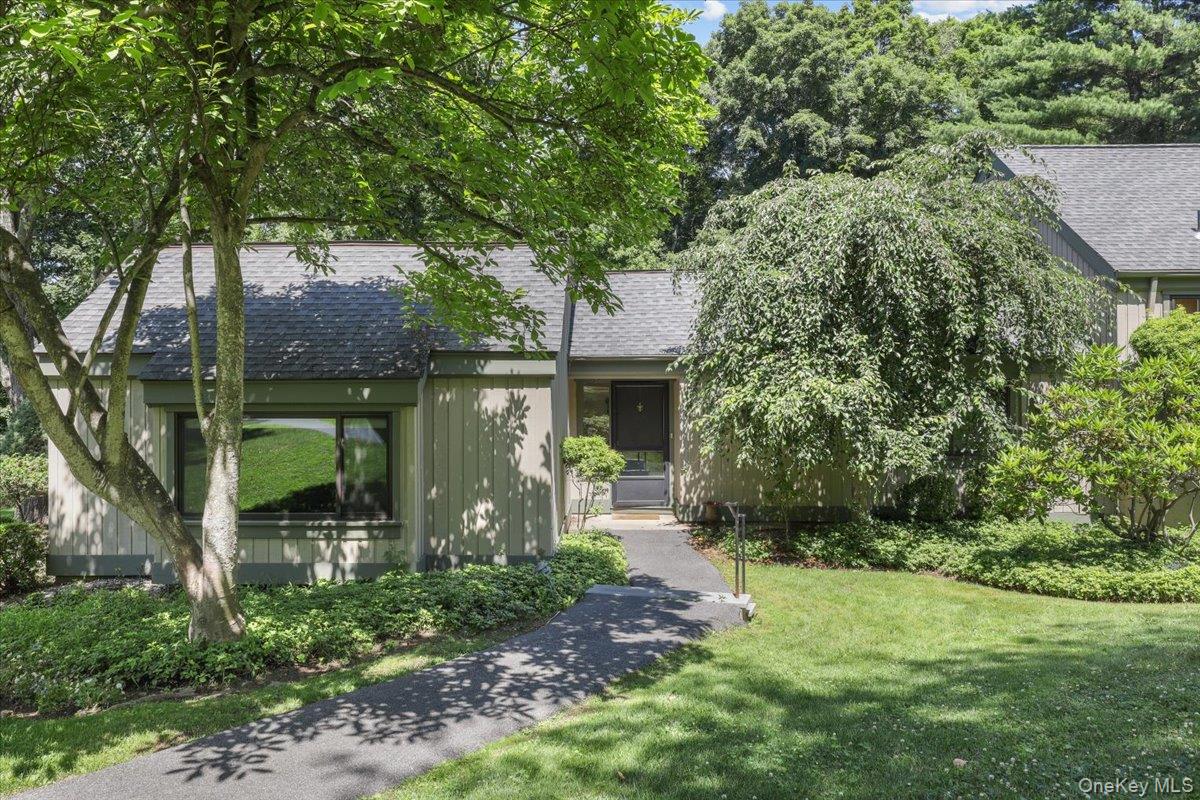 156 Heritage Hills, Unit A