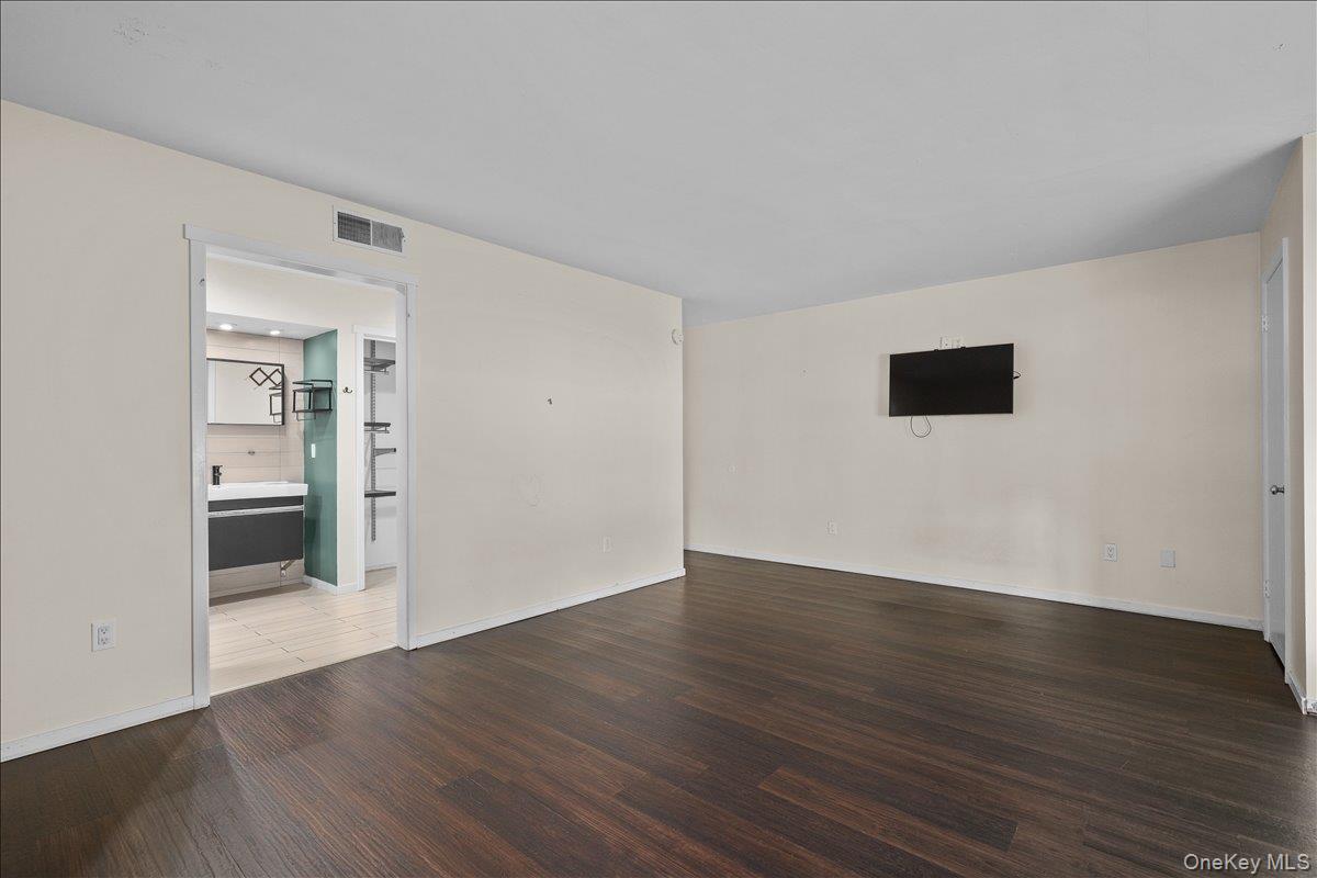 156 Heritage Hills, Unit A photo 15