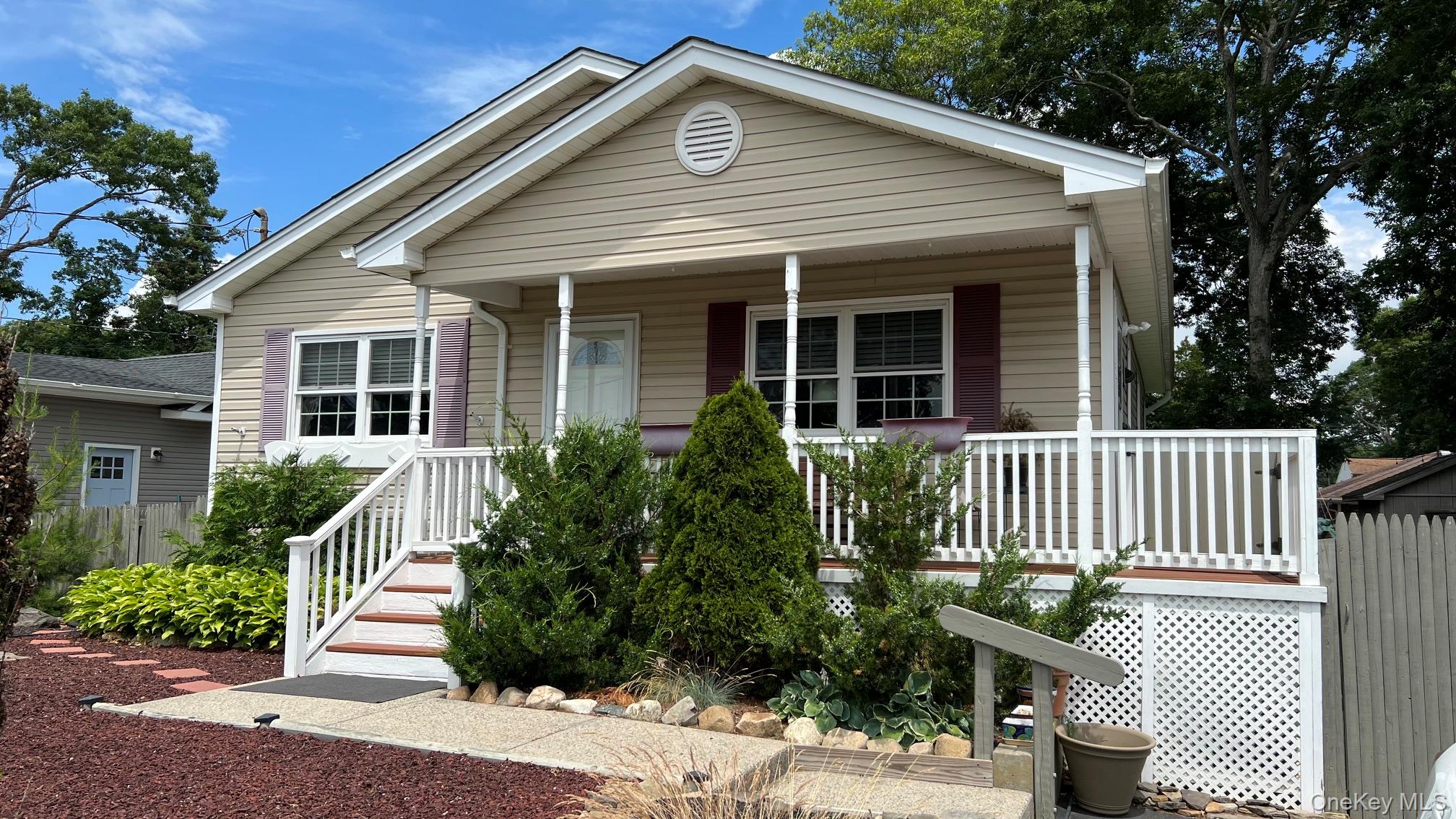 89 Rugby Drive – For Sale