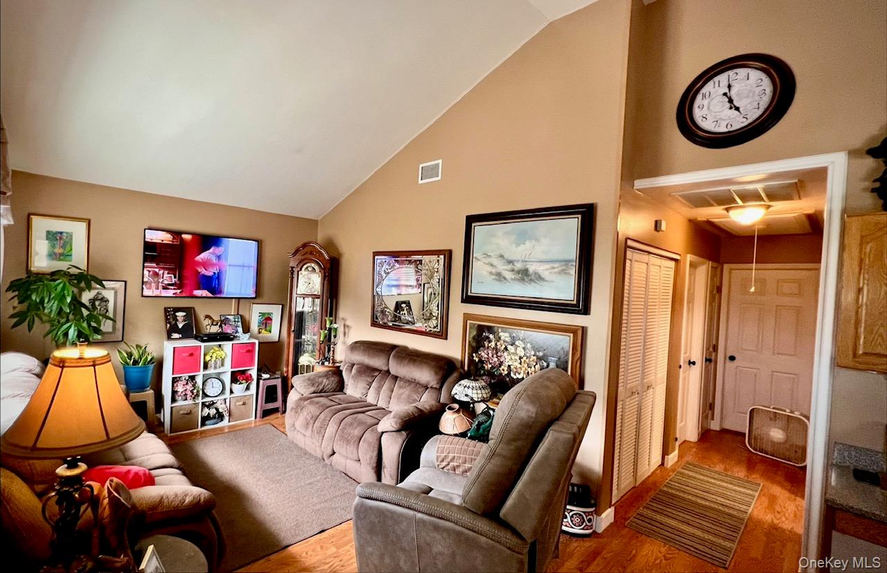 89 Rugby Drive – For Sale photo 10