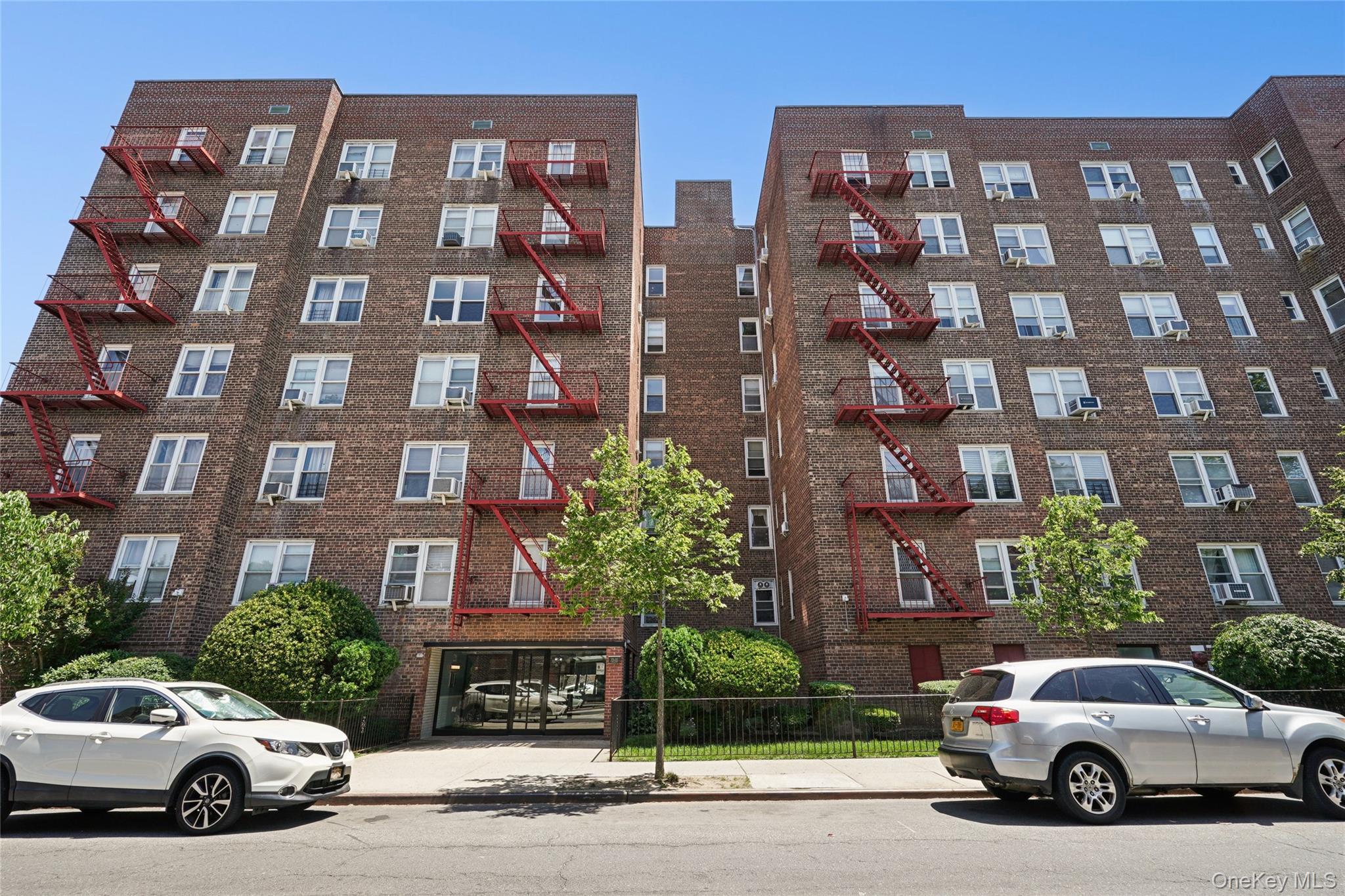 3305 90 Street, Unit 2D photo 14