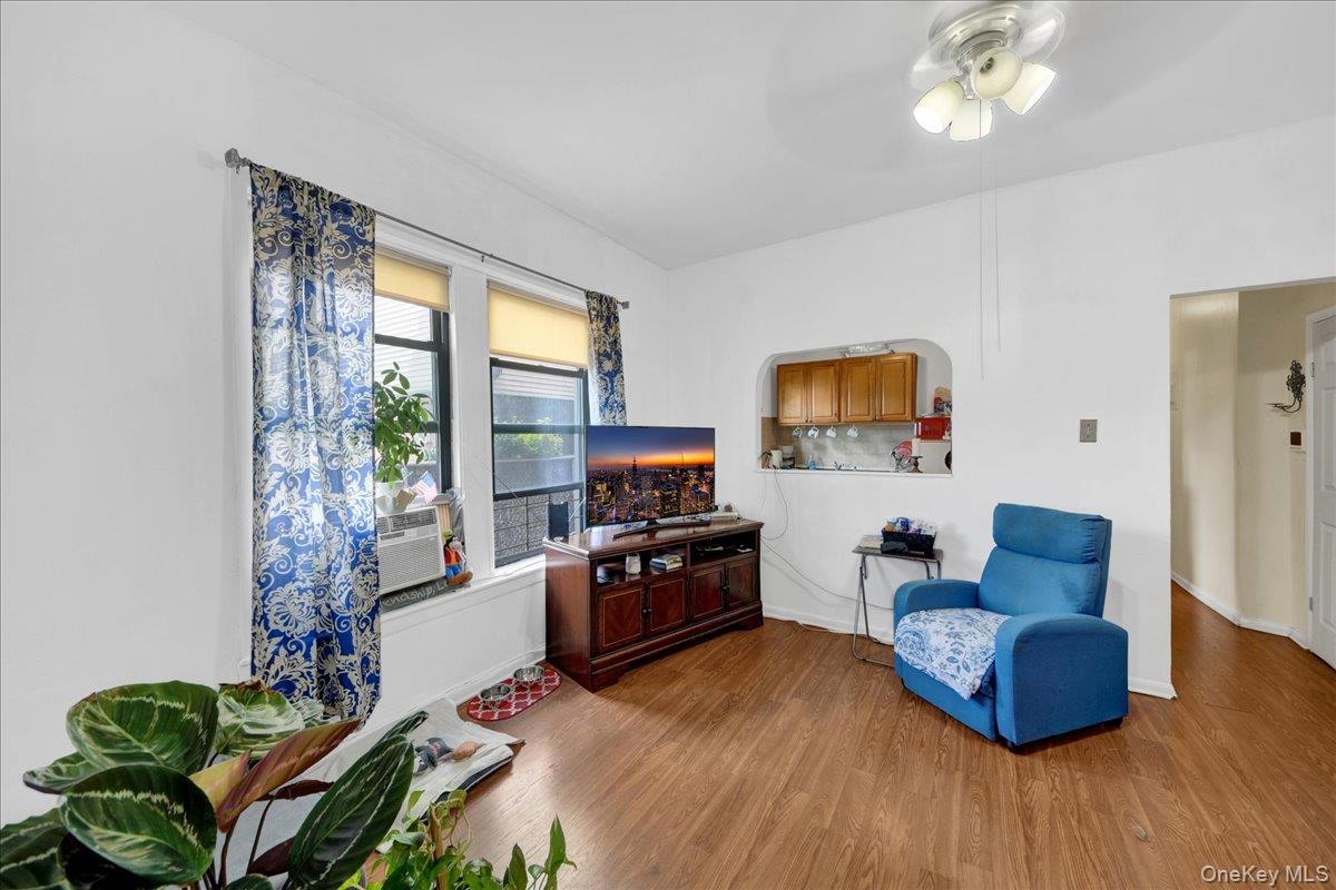 854 Intervale Avenue, Unit 2 photo 12