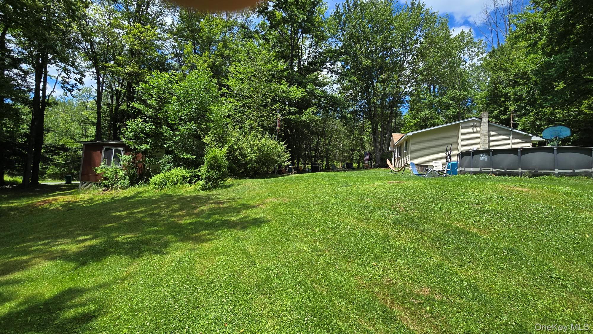 40 Barton Road – For Sale photo 2