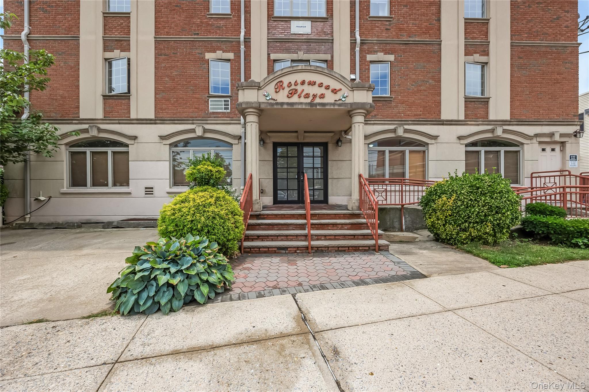 66-06 70th Street, Unit R5 photo 2