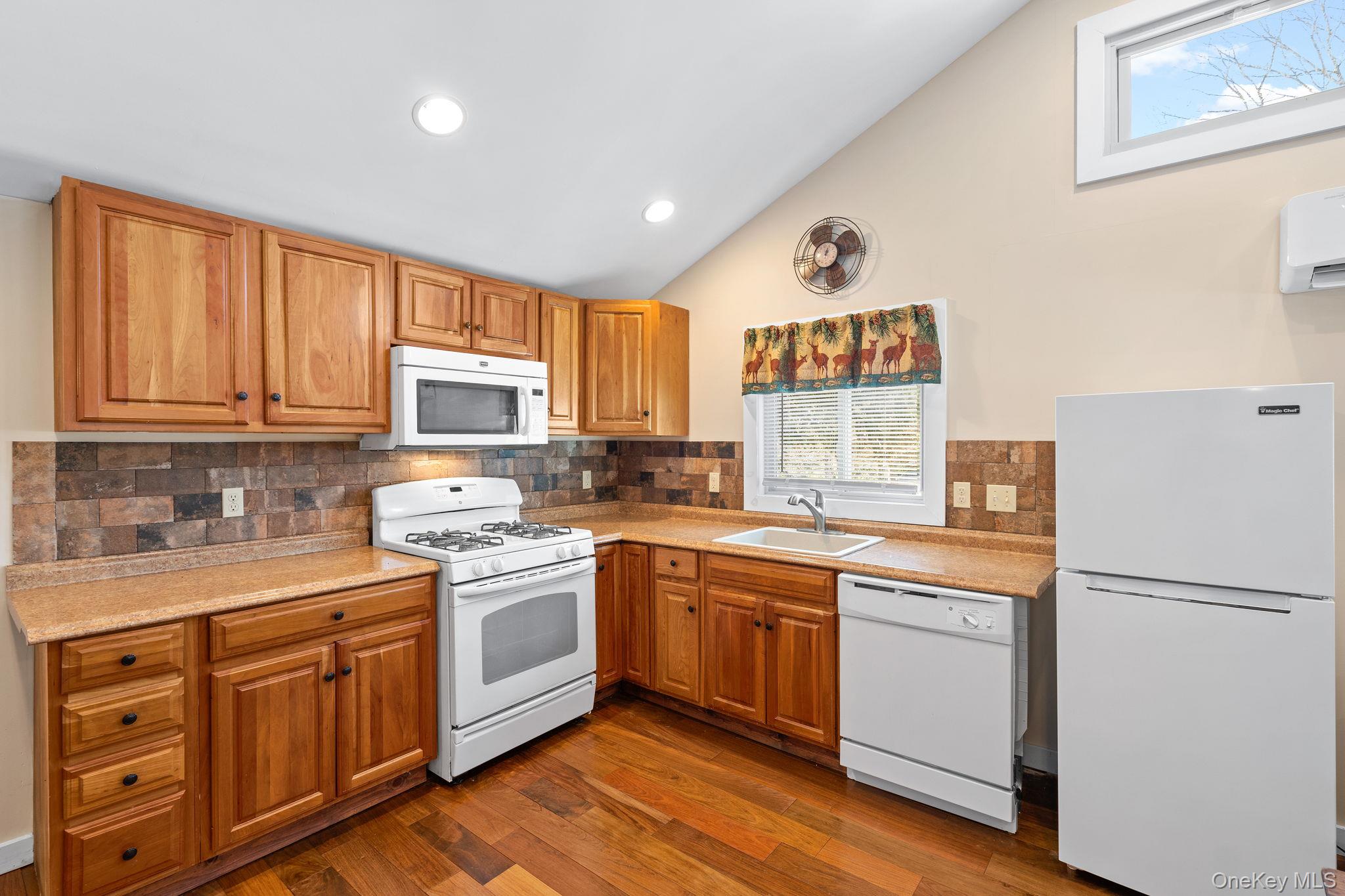640 Debruce Road – For Sale photo 20