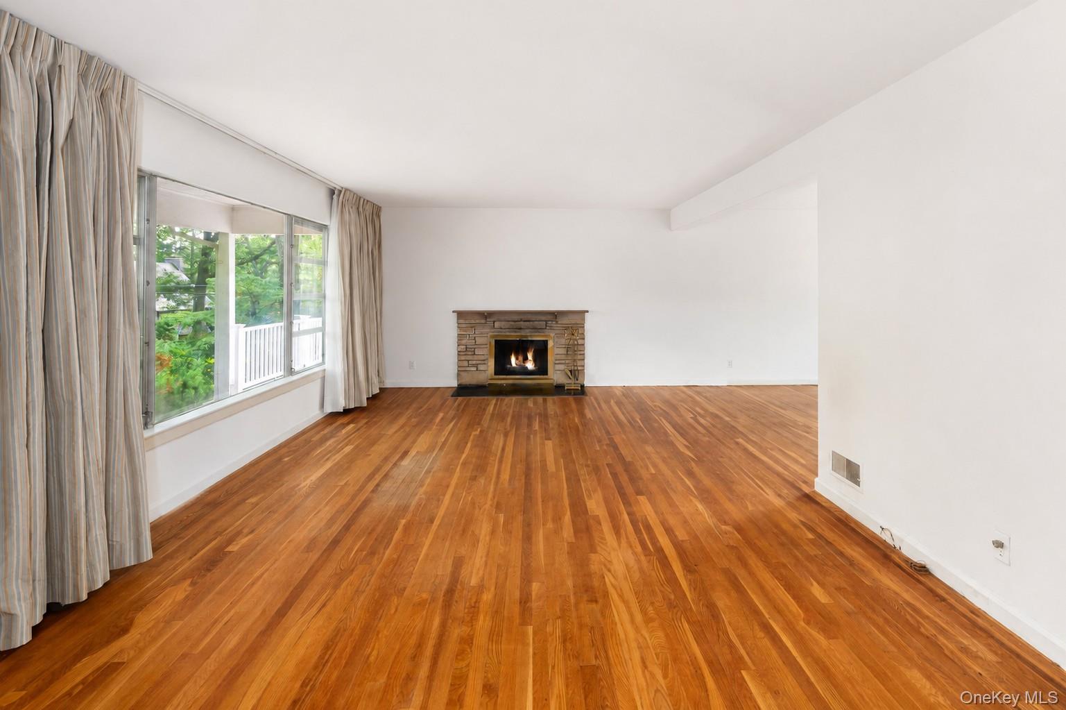 5 Lakeview Avenue – For Sale photo 4