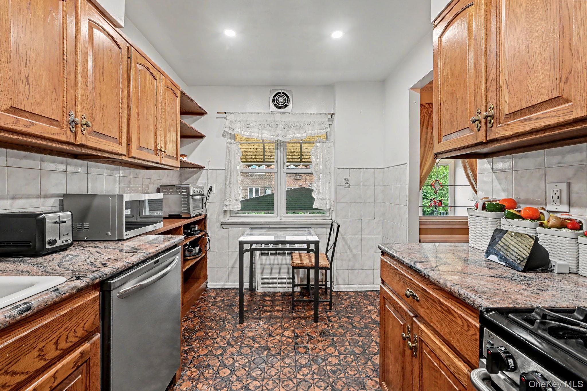 25-19 76th Street – For Sale photo 10