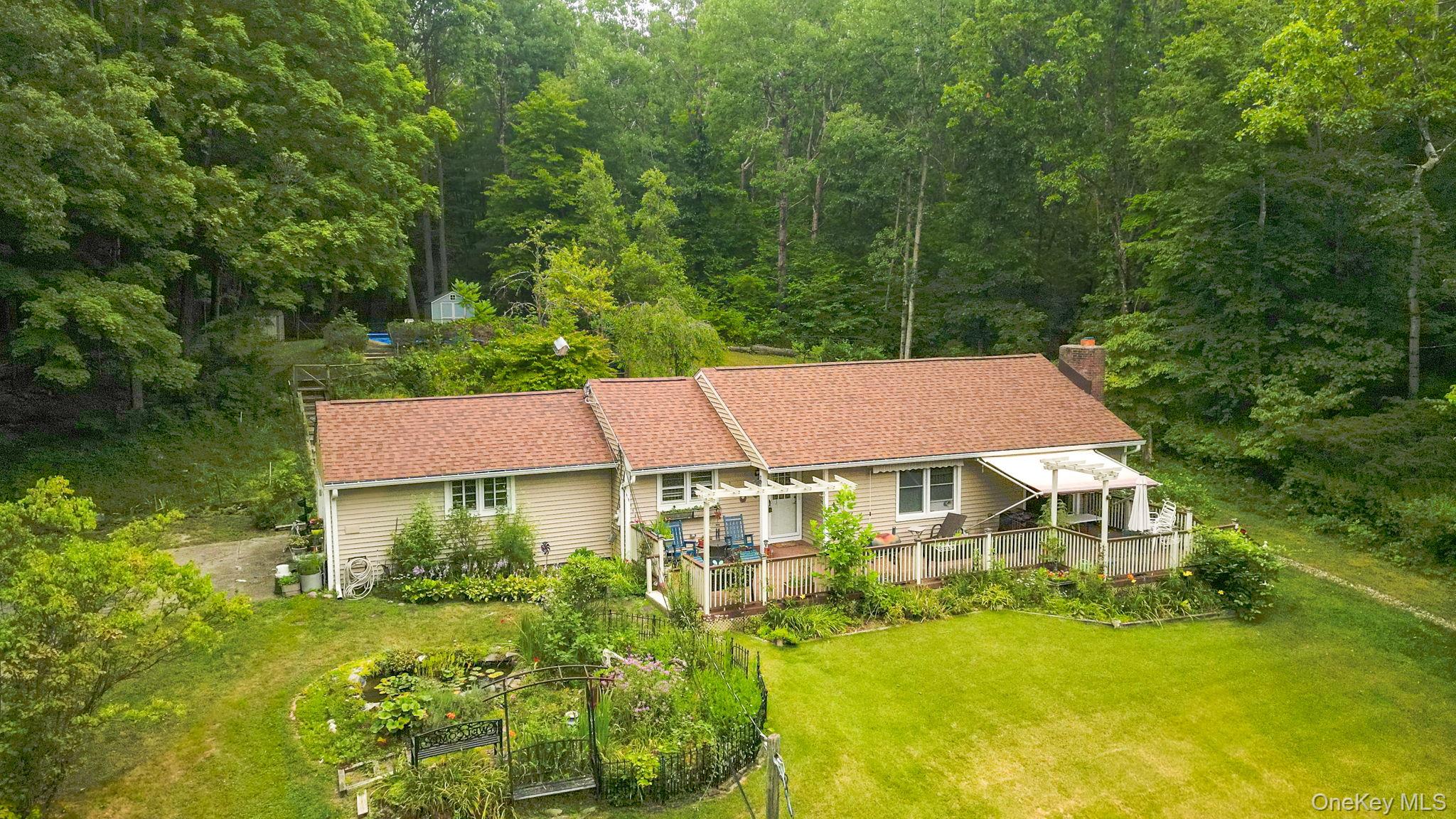 408 Field Road – For Sale photo 33