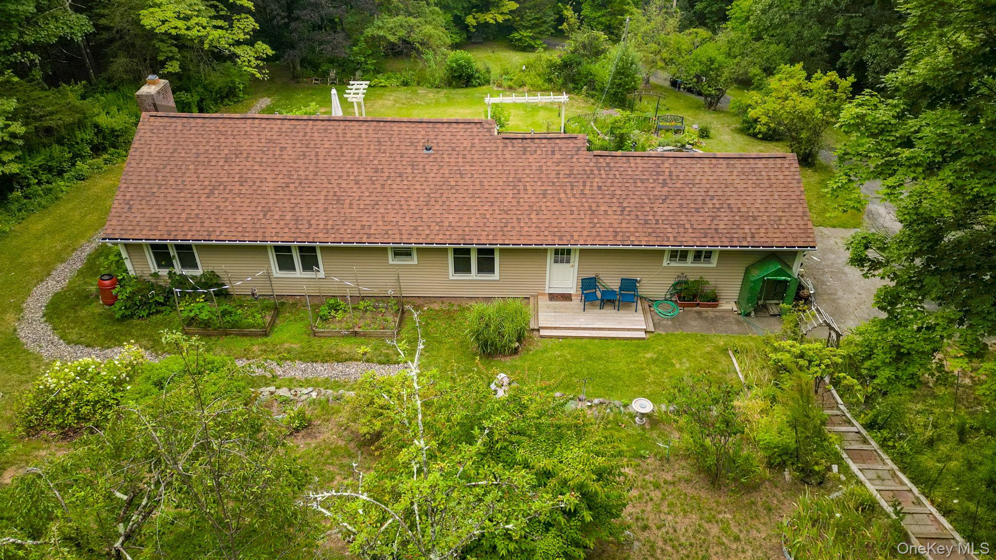 408 Field Road – For Sale photo 30