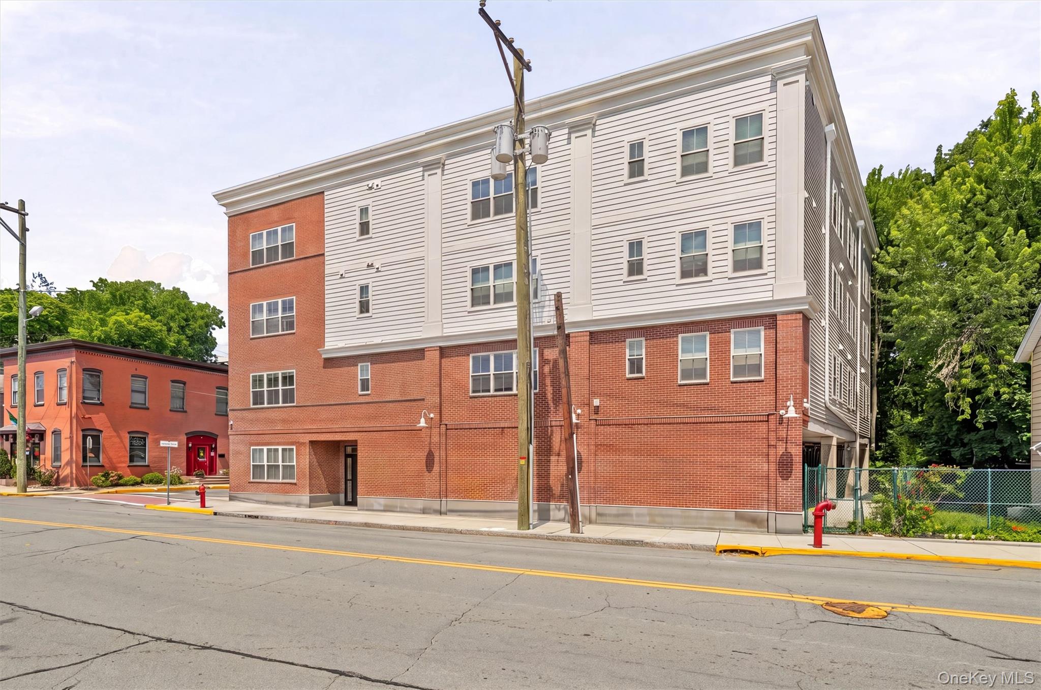 122 Greenwich Avenue – For Sale photo 5