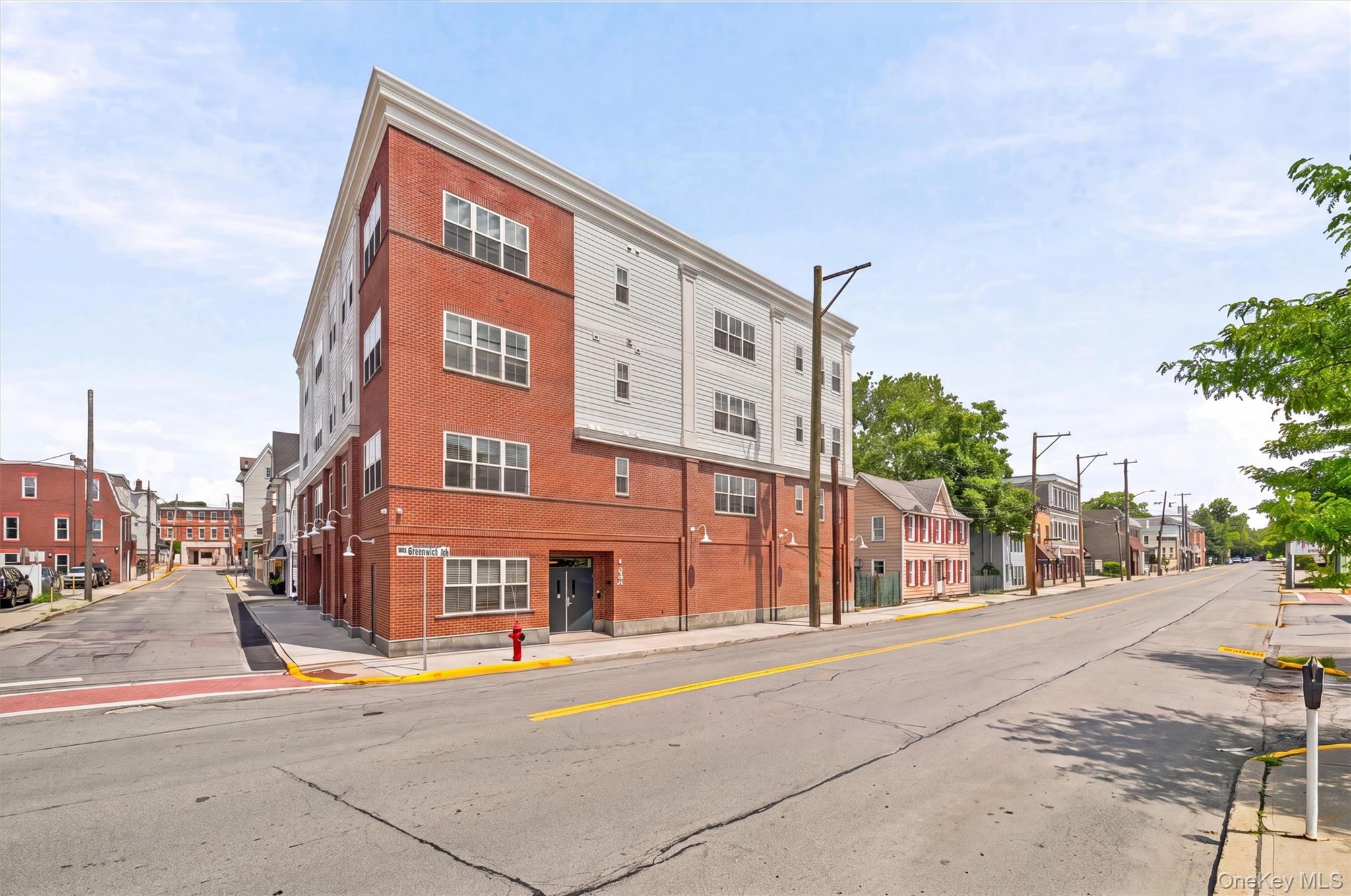 122 Greenwich Avenue – For Sale photo 4