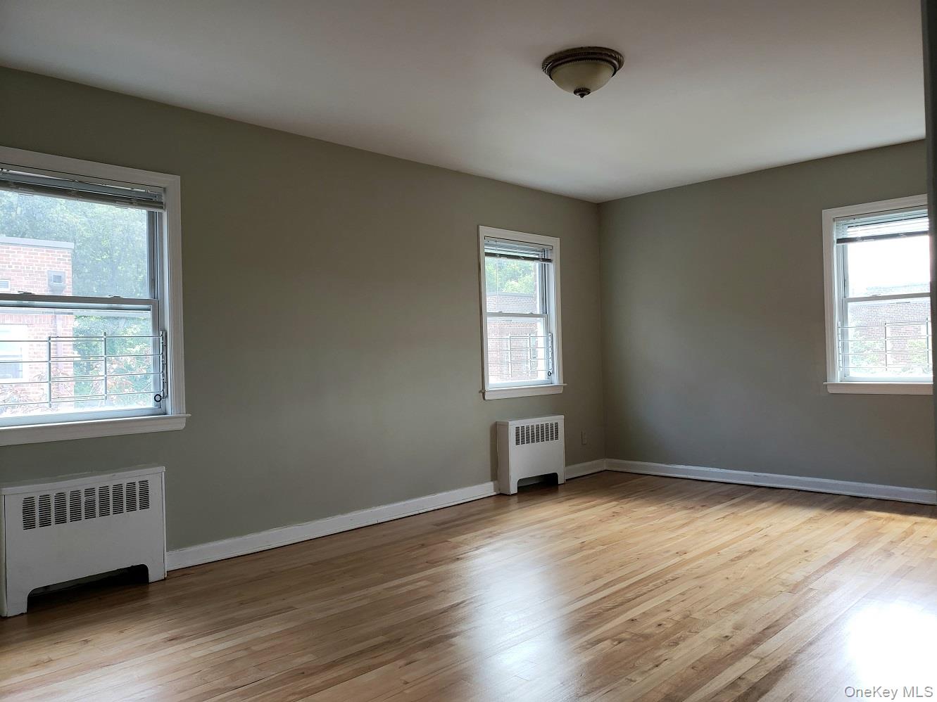 330 S Broadway, Unit D9 photo 4