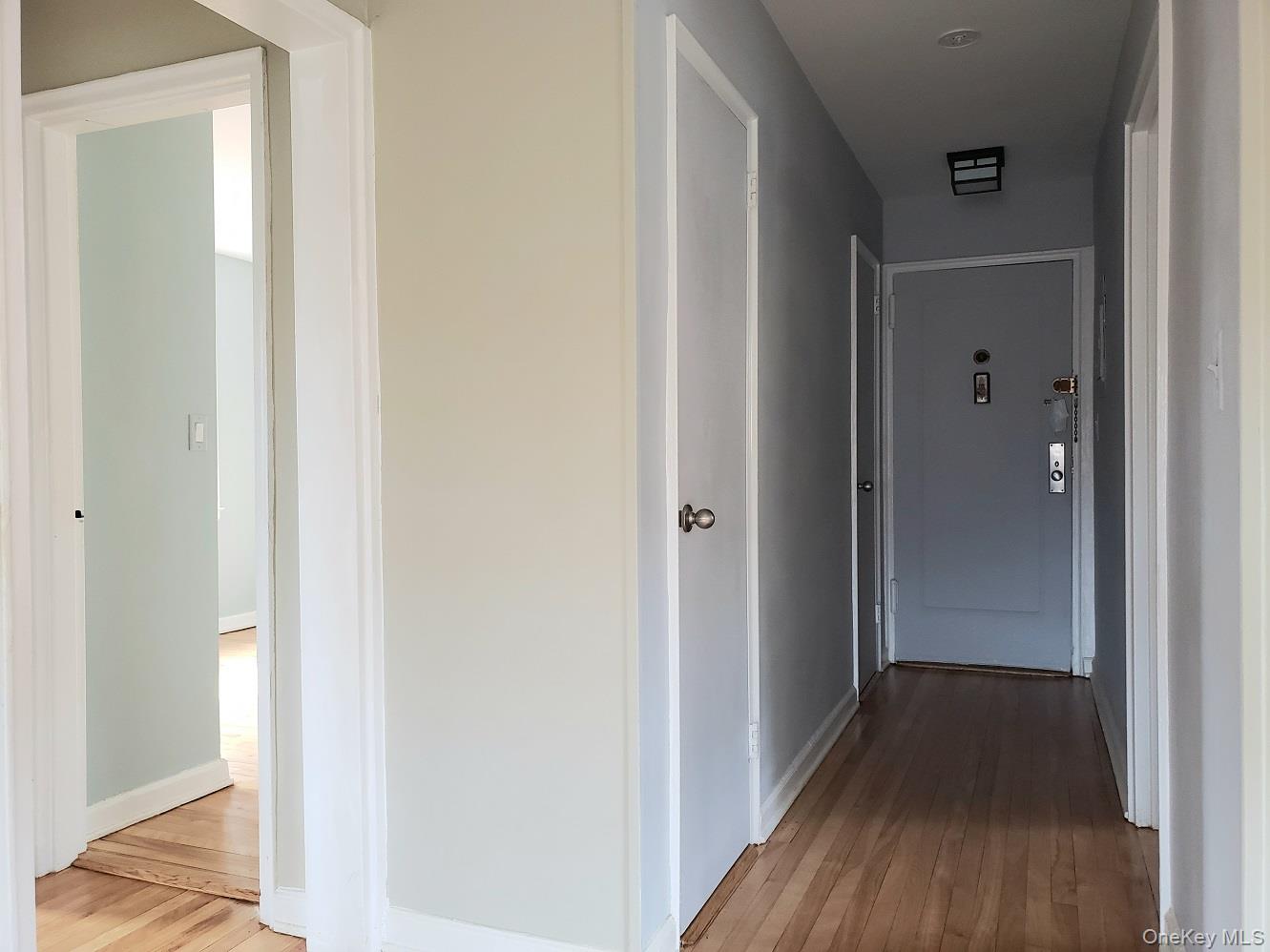 330 S Broadway, Unit D9 photo 2