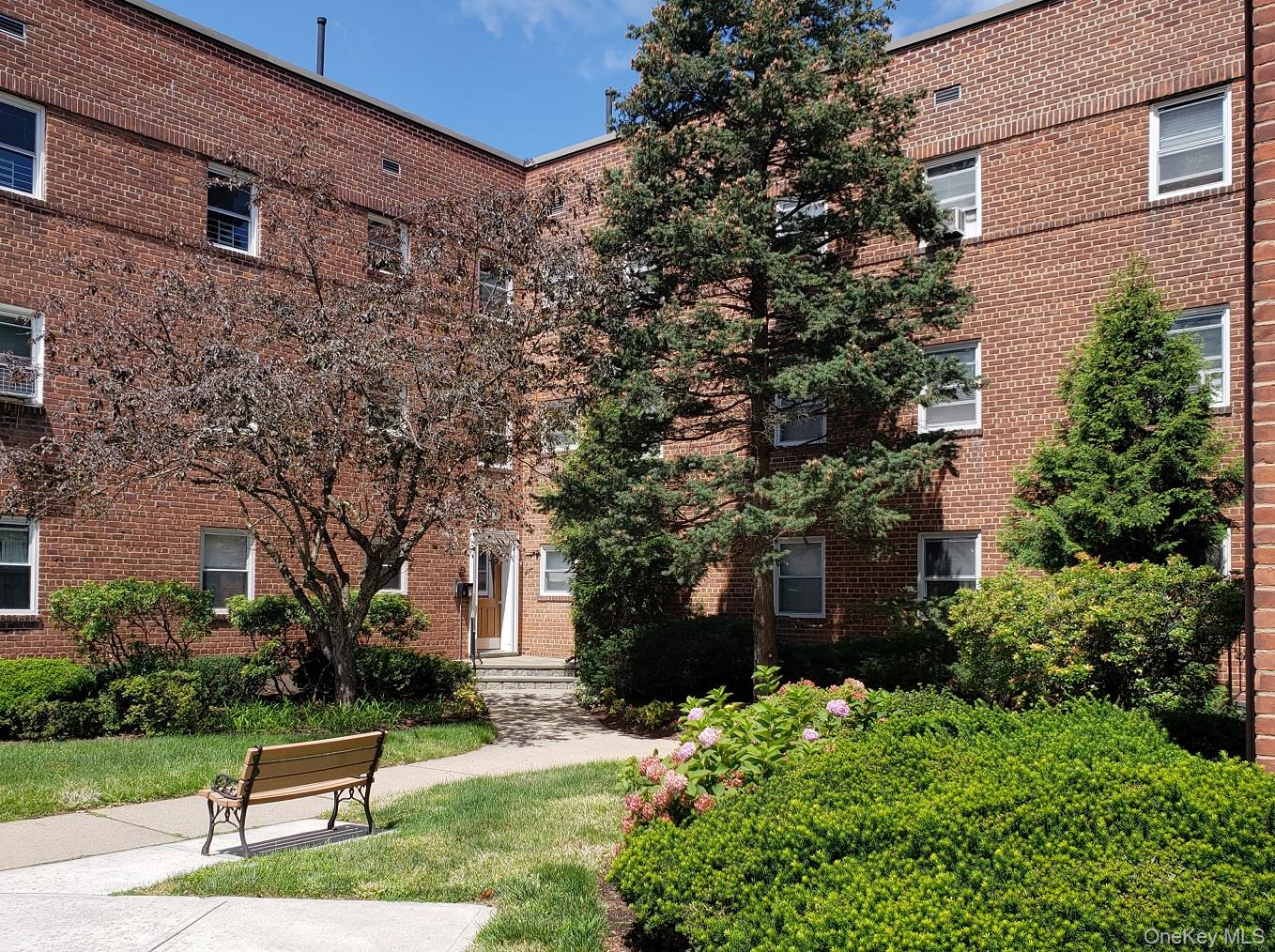 330 S Broadway, Unit D9