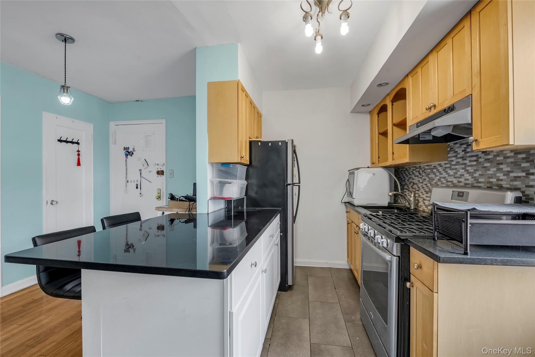 64-35 Yellowstone Boulevard, Unit 5N photo 6