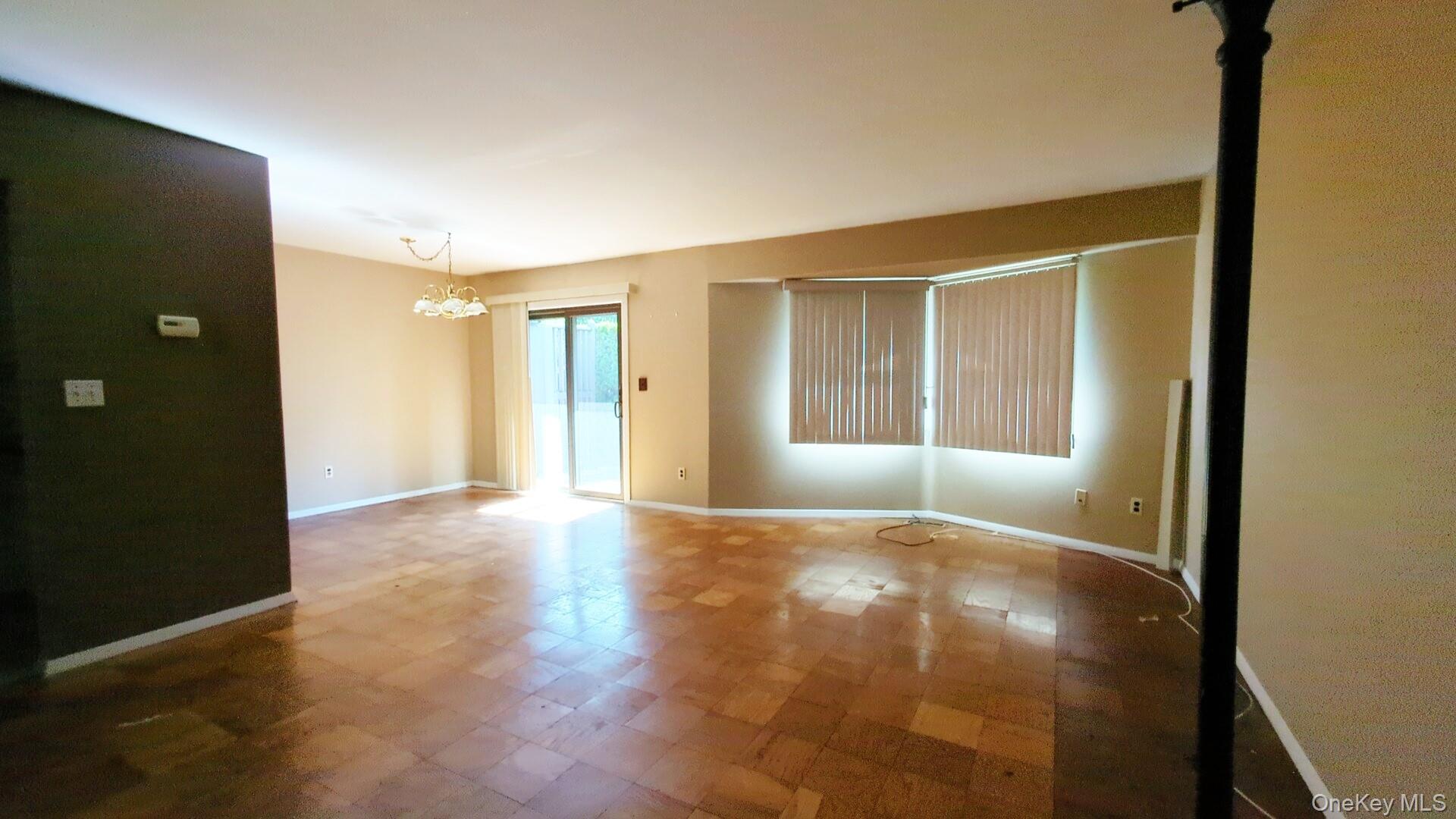 5 Devon Court, Unit B photo 7