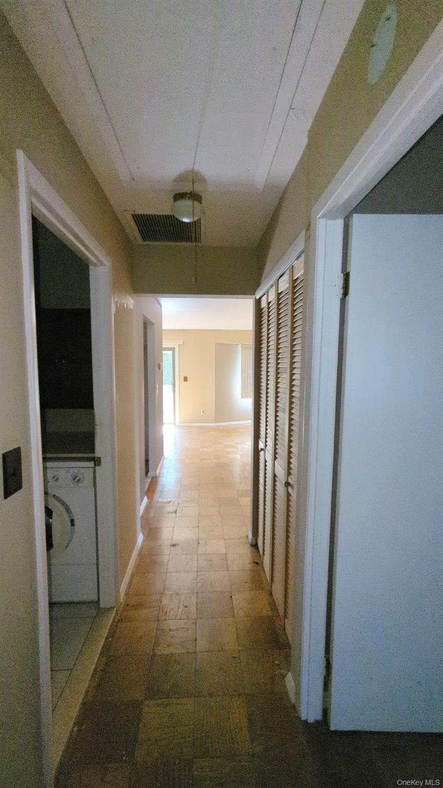 5 Devon Court, Unit B photo 14