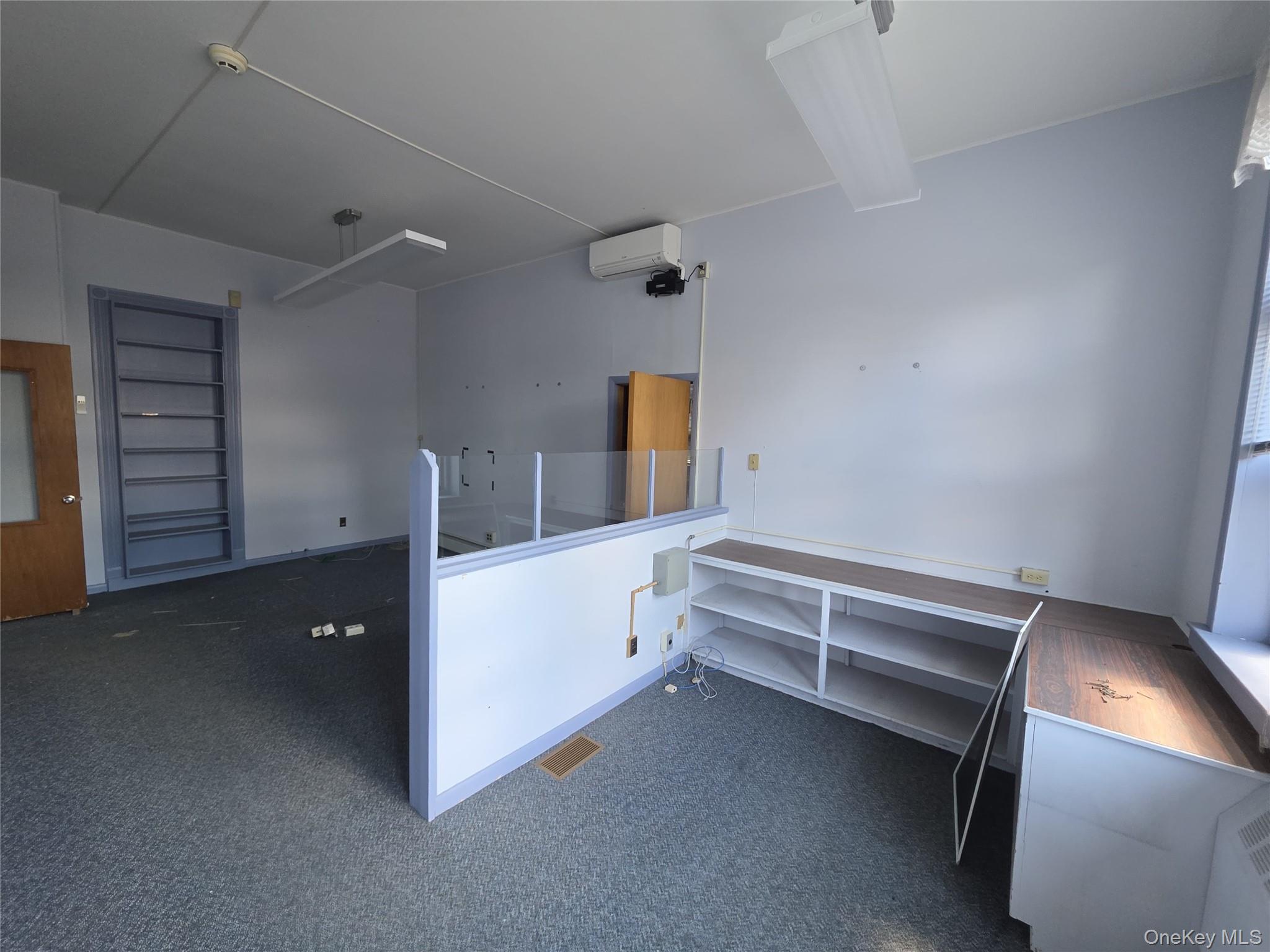 9 Thompson Street – For Rent photo 11