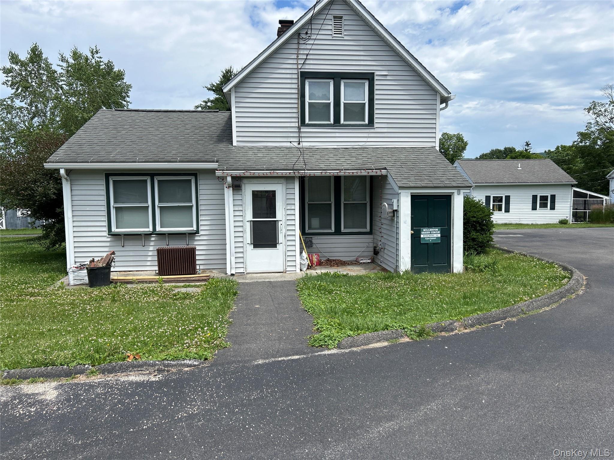 1-5 #5 Millerton Green Circle – For Rent