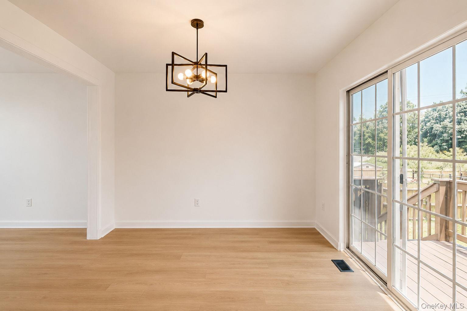 5 Alicia Lane – For Sale photo 14