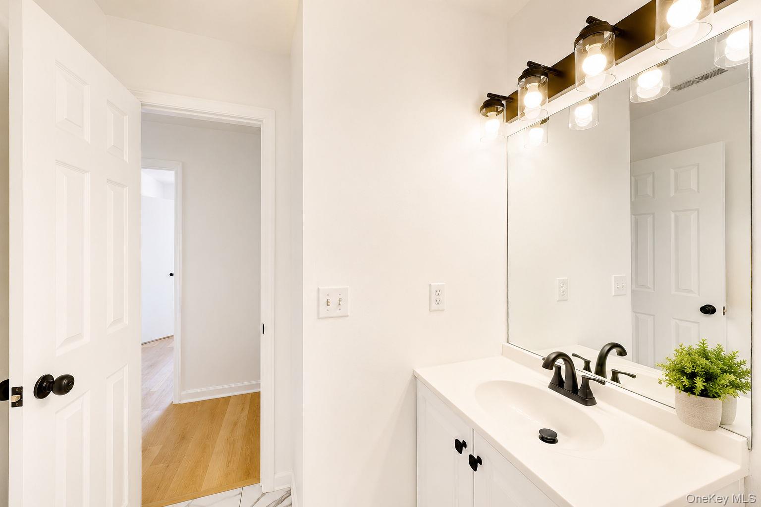 5 Alicia Lane – For Sale photo 29