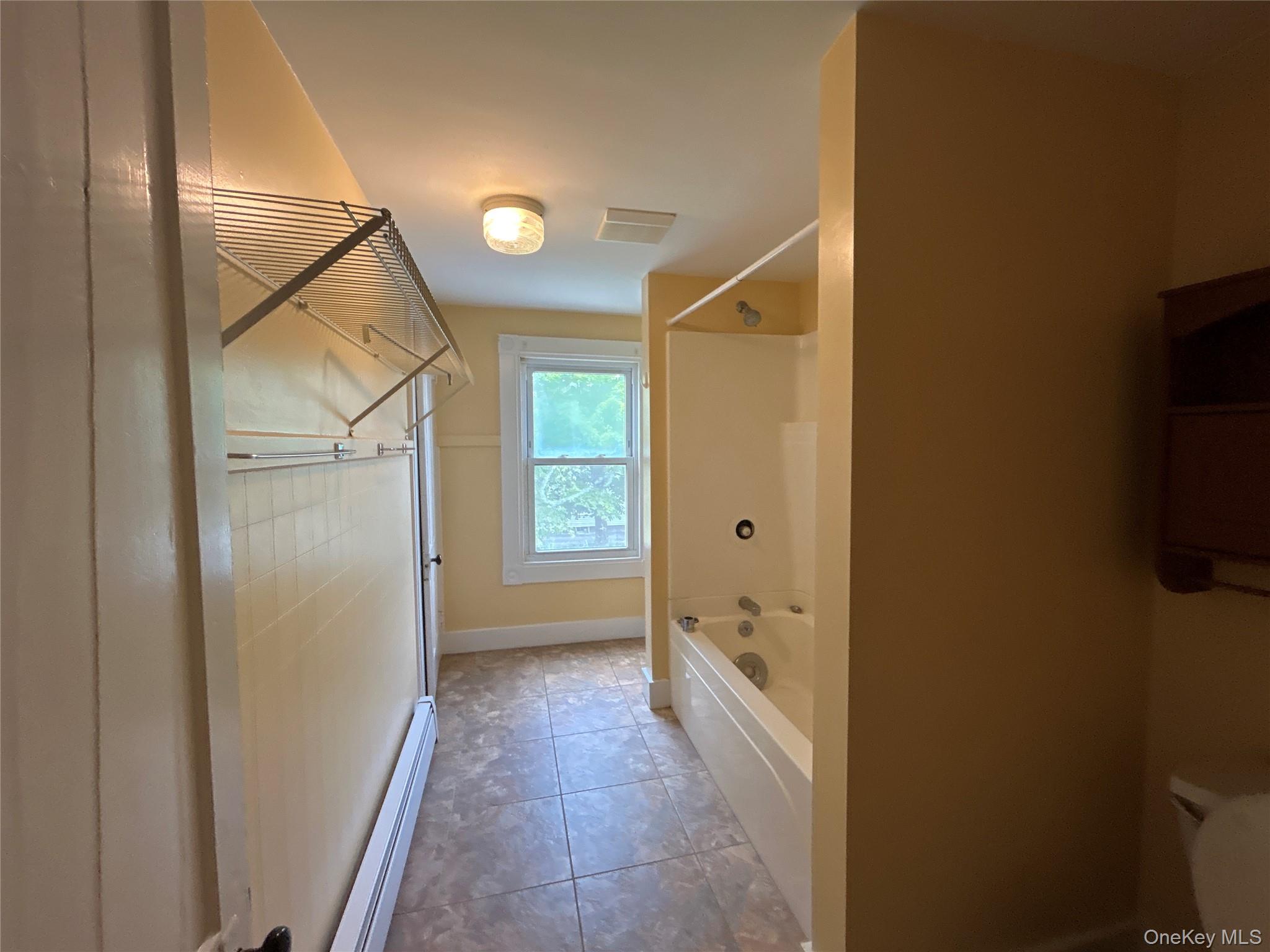 5851 S Elm Avenue – For Rent photo 11