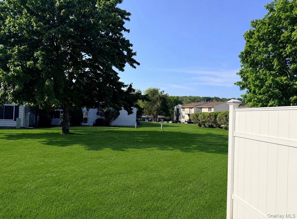 276 Temple Hill Road, Unit 906 photo 23