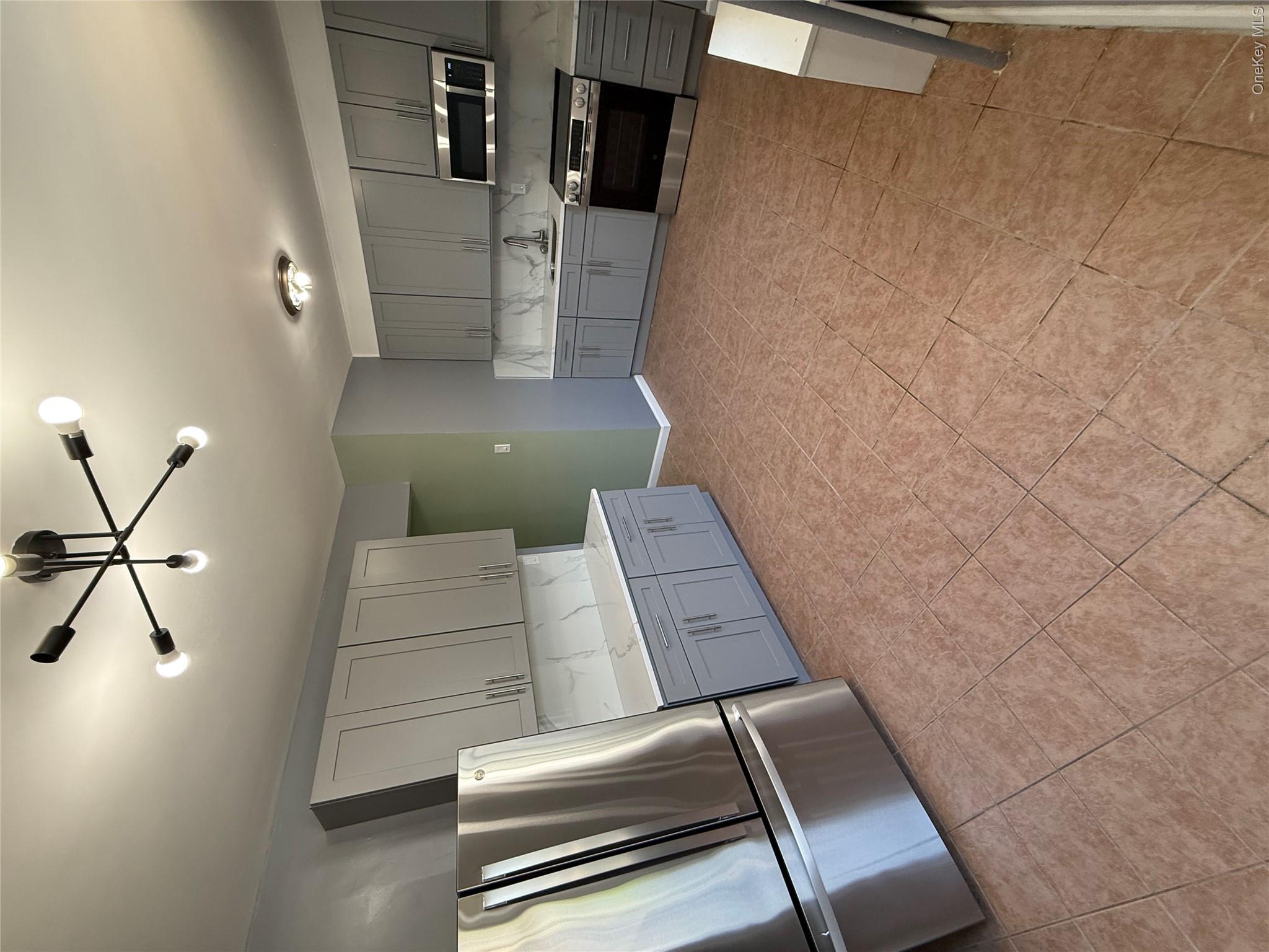 597 E 4th Street, Unit 1st Floor photo 12