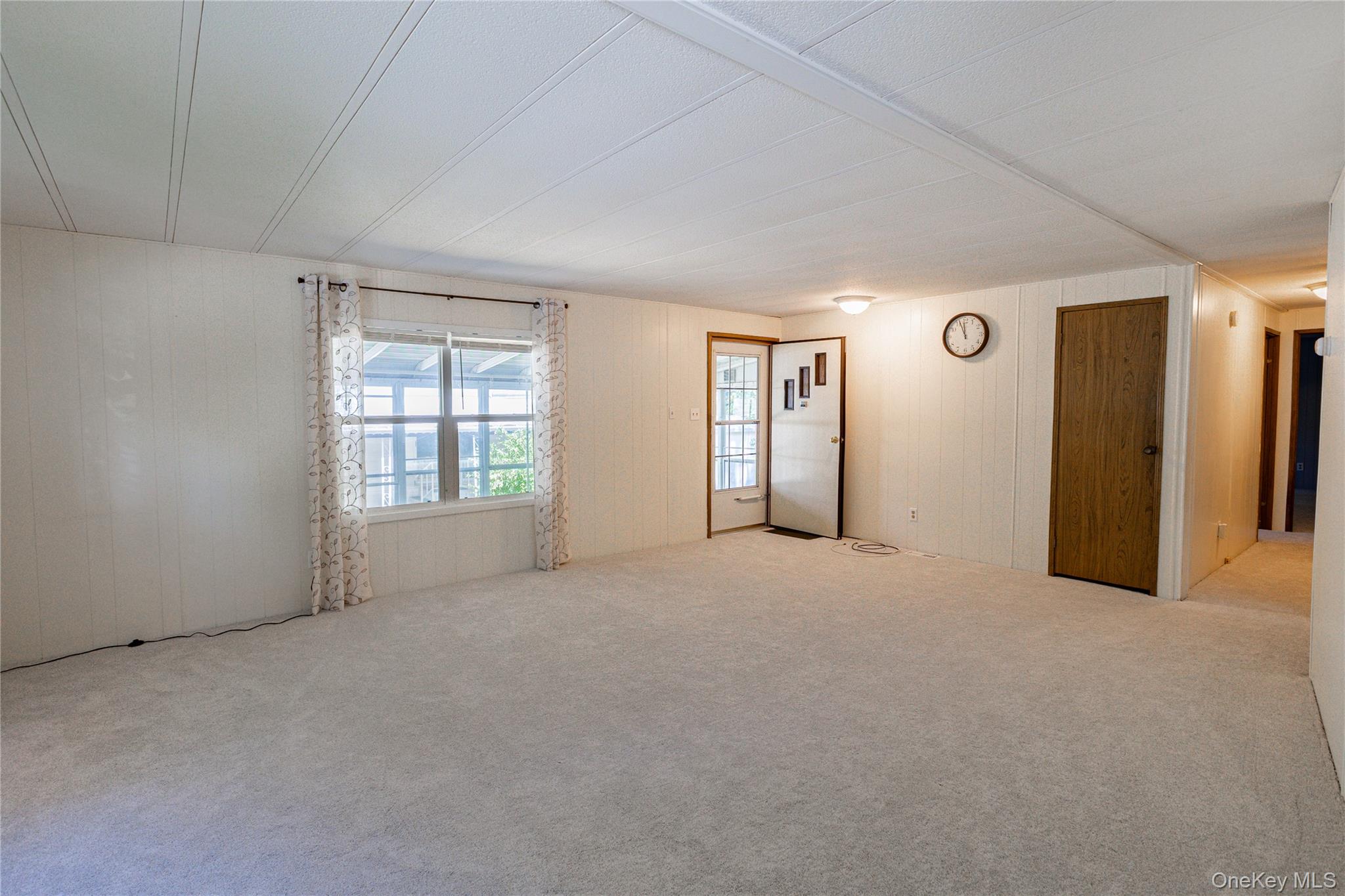 525 Riverleigh Avenue, Unit 106 photo 9