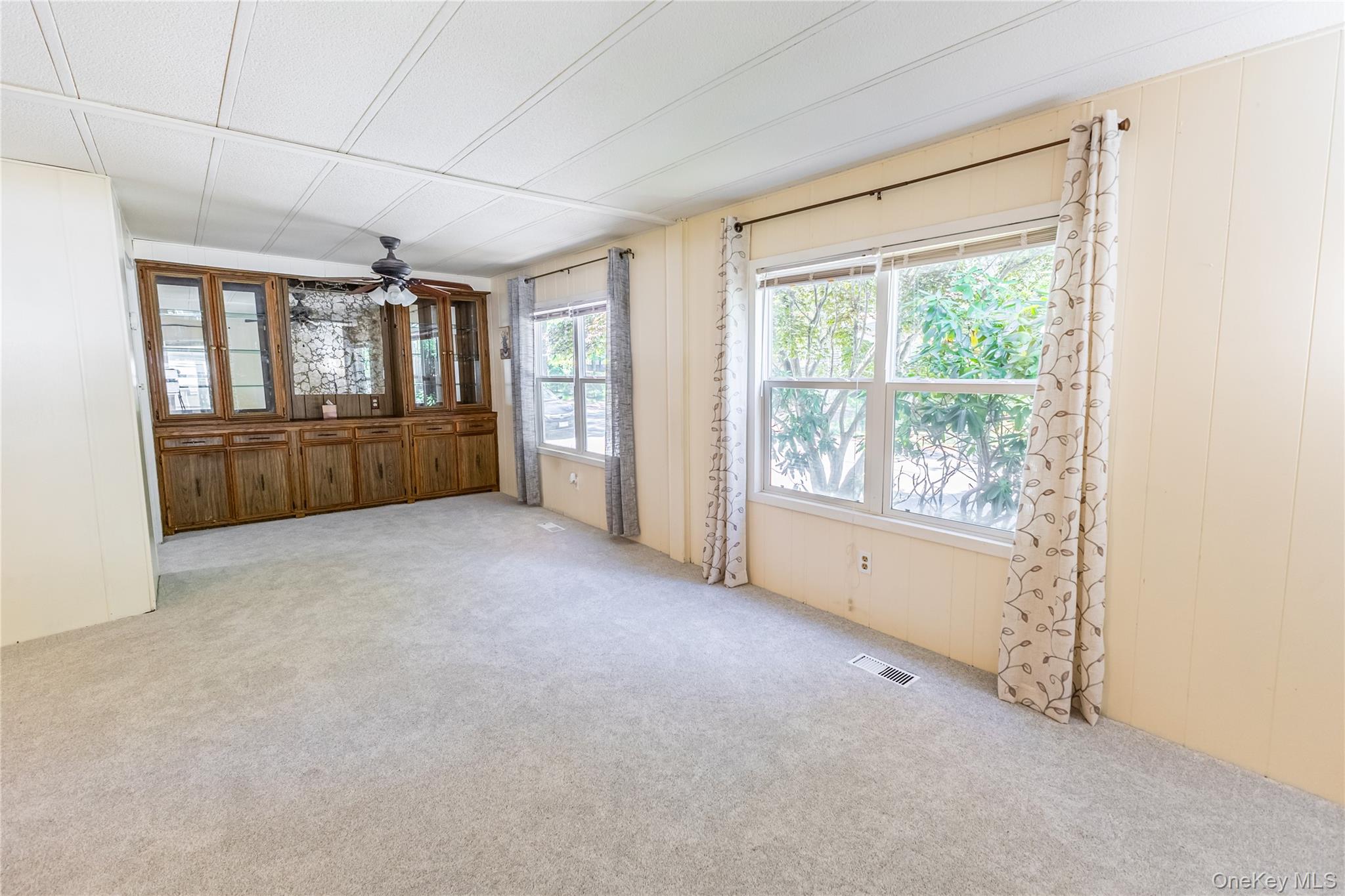 525 Riverleigh Avenue, Unit 106 photo 12
