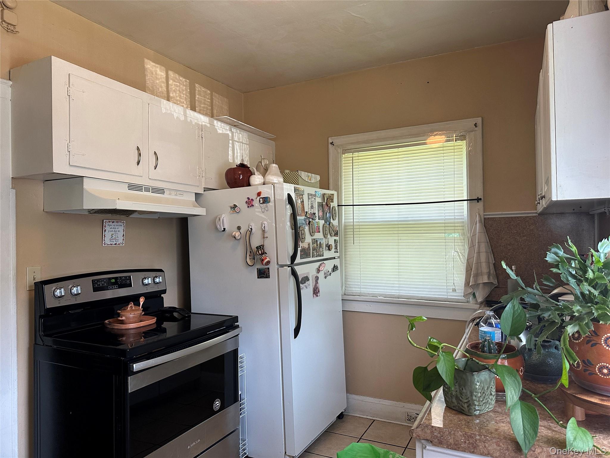 237 Windsor Highway – For Sale photo 8