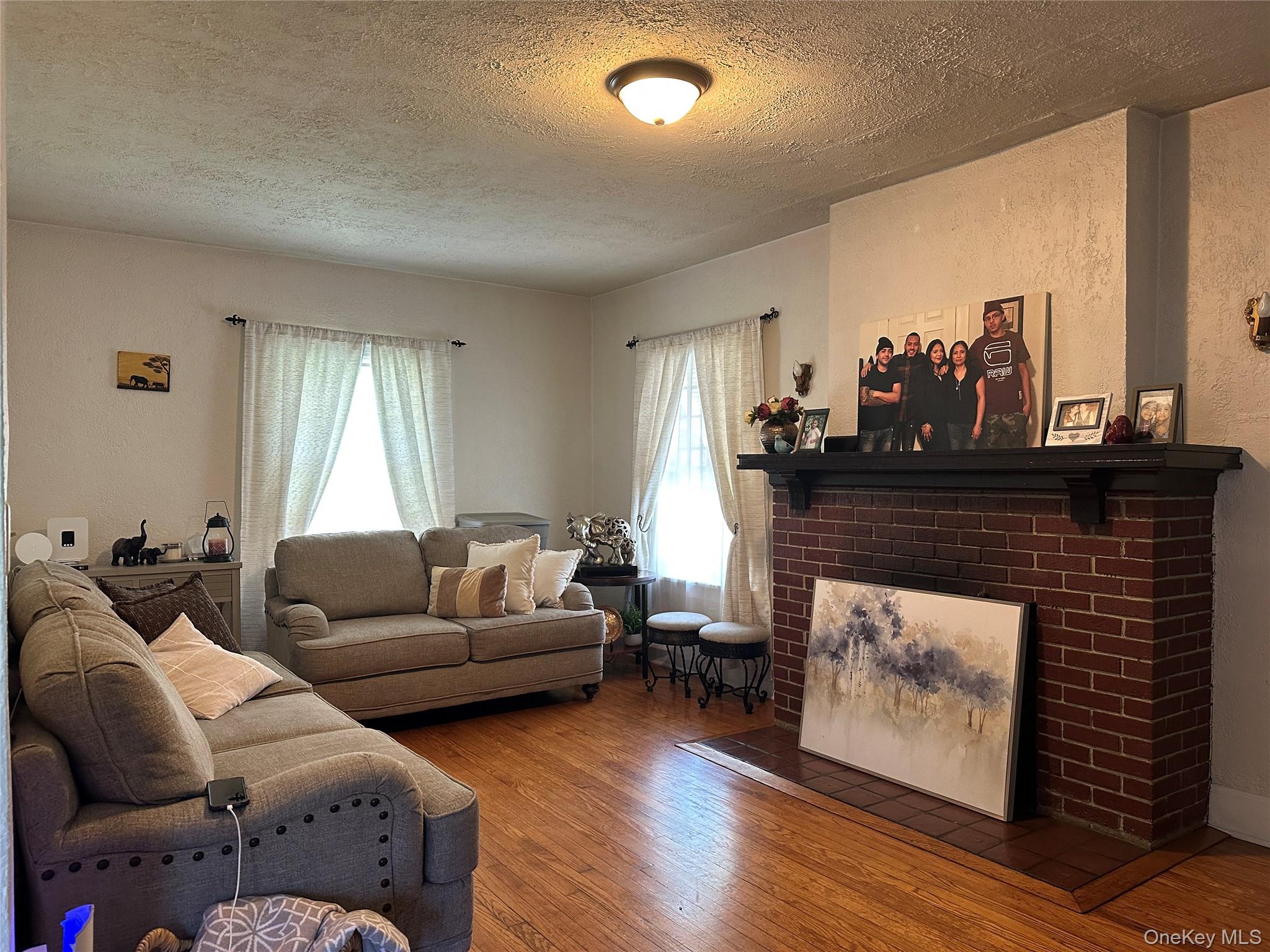 237 Windsor Highway – For Sale photo 6