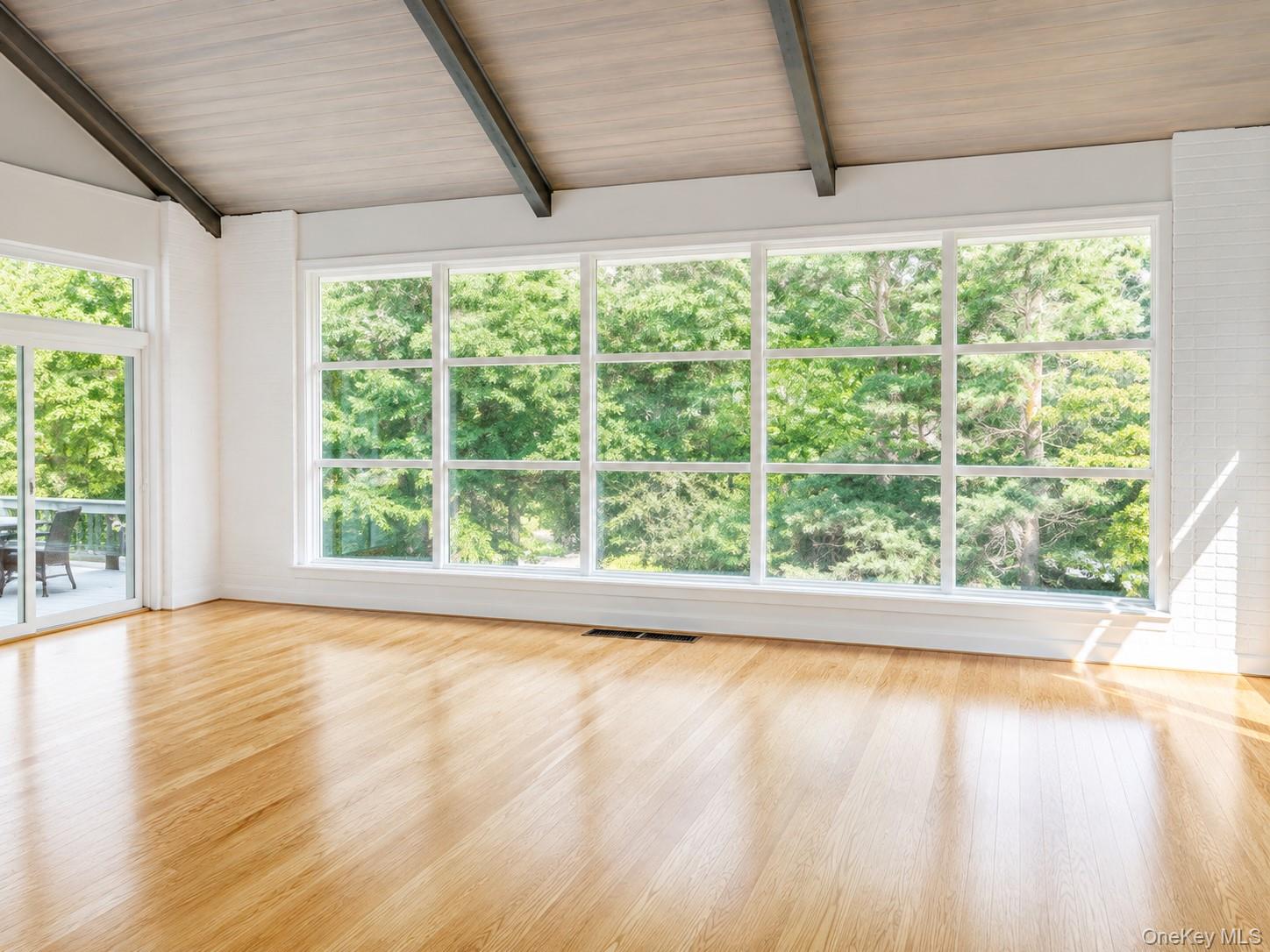 39 Upper Drive – For Sale photo 2