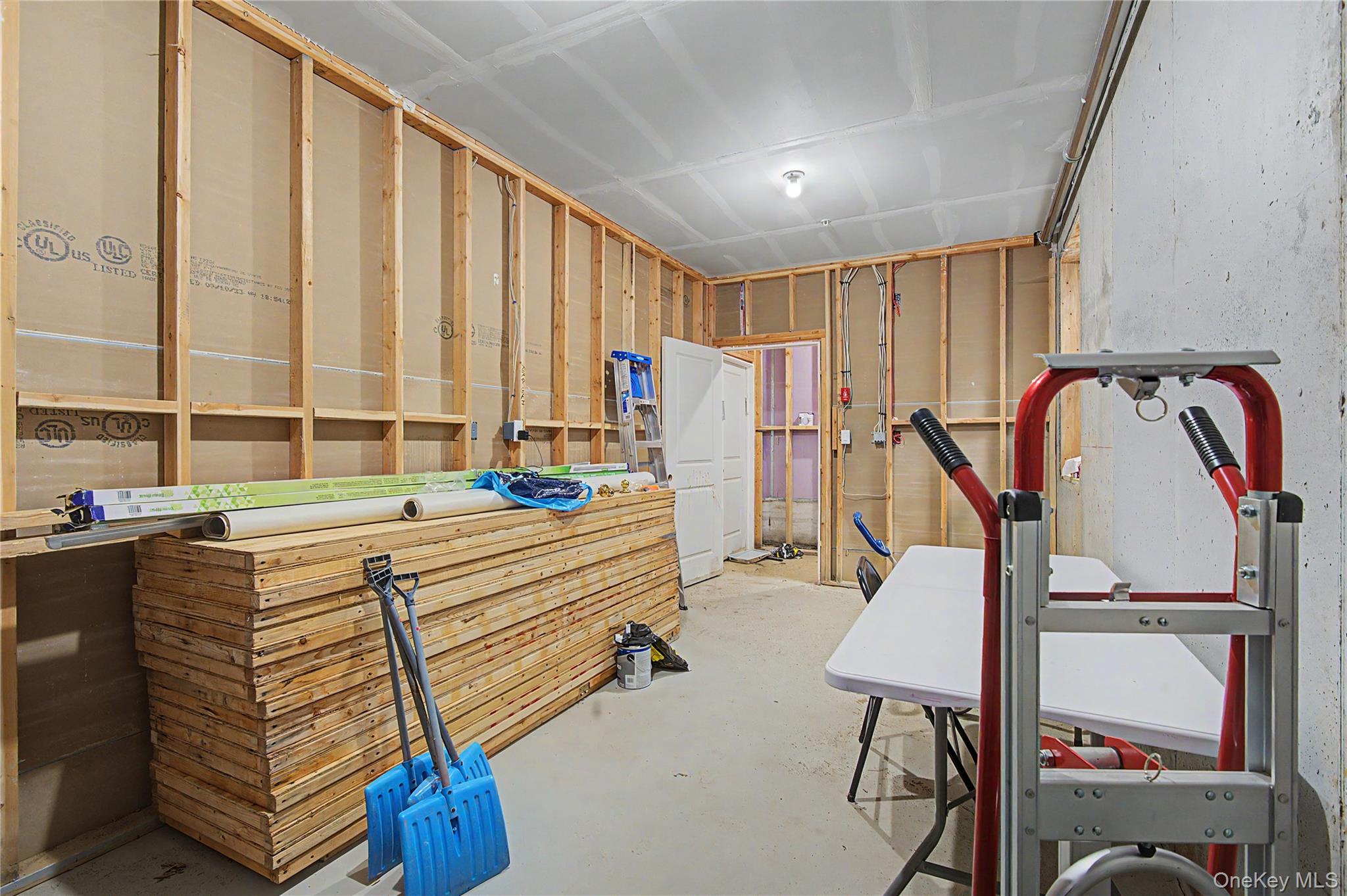 151 Blauvelt Road, Unit 214 photo 27