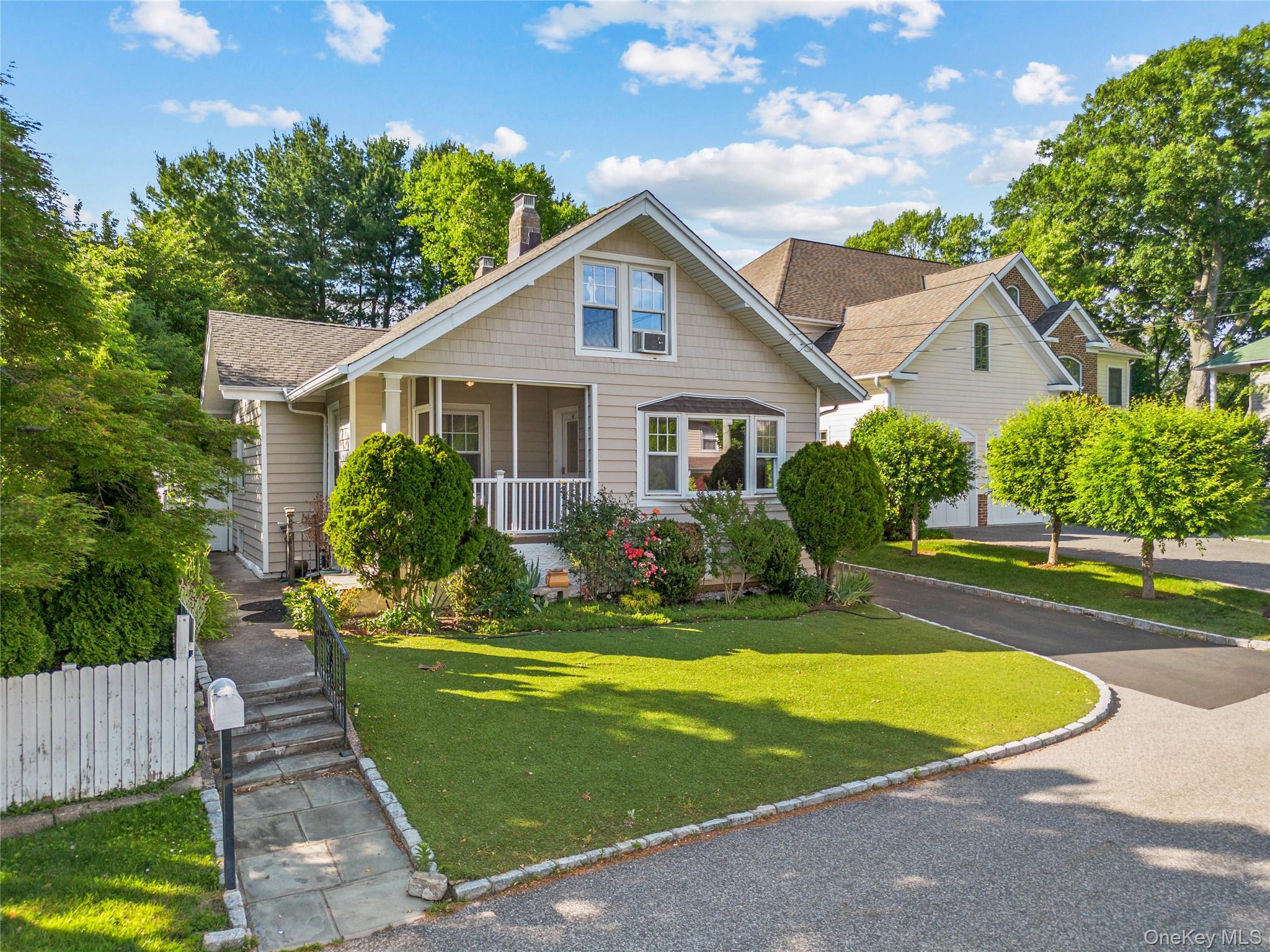 15 Pershing Avenue – For Sale photo 4
