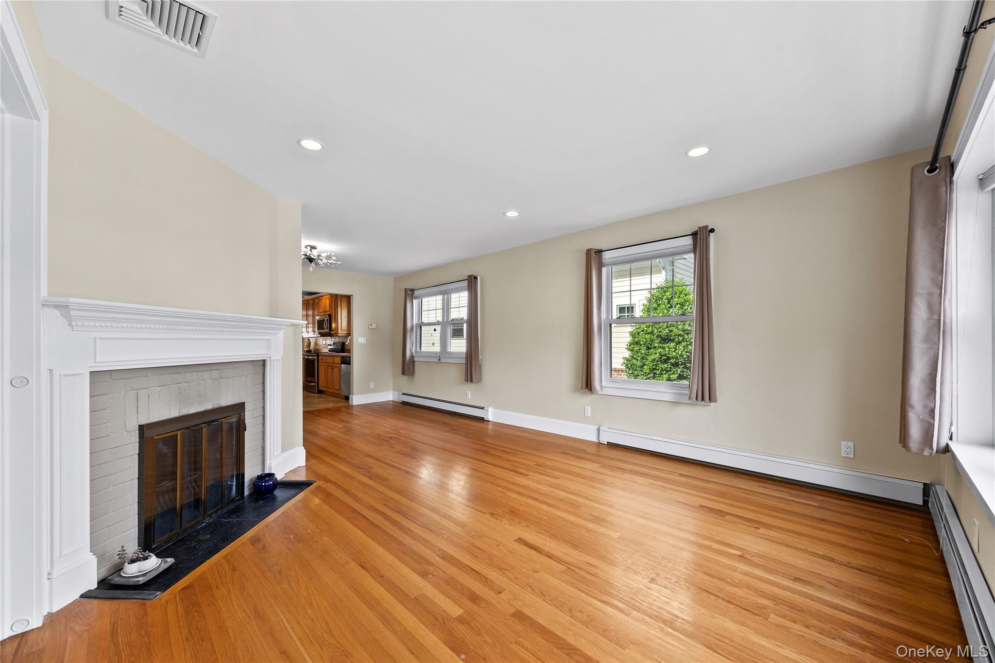 15 Pershing Avenue – For Sale photo 9