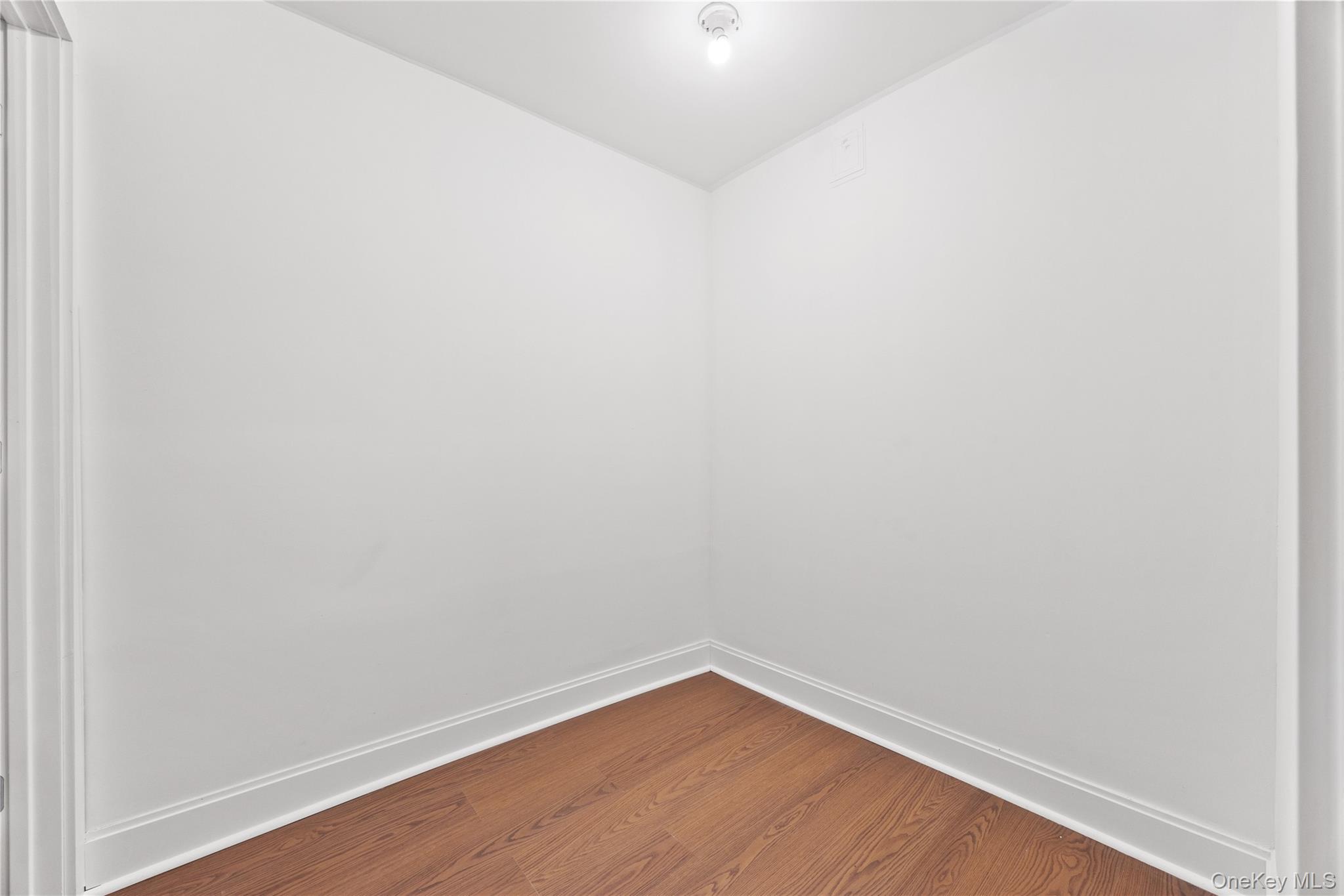 15 Pershing Avenue – For Sale photo 32