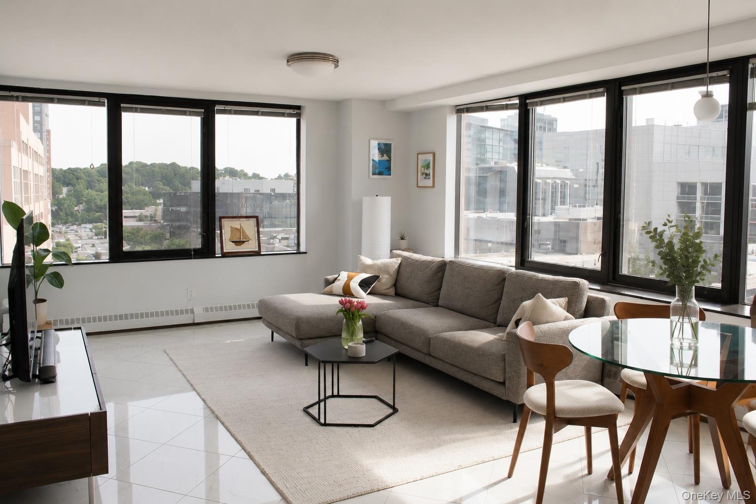 4 Martine Avenue, Unit 905 photo 3