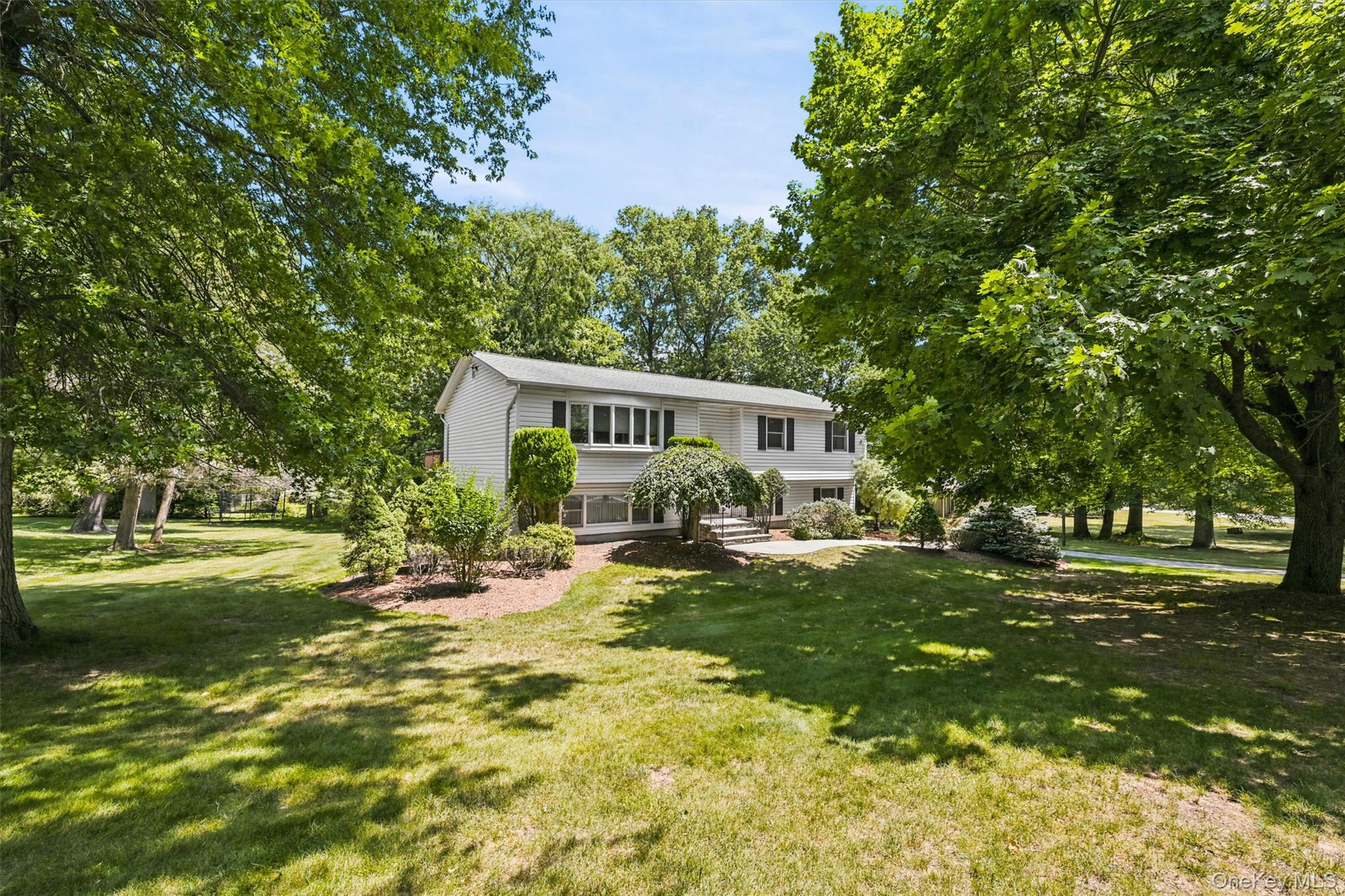 21 Arbor Lane – For Sale photo 3