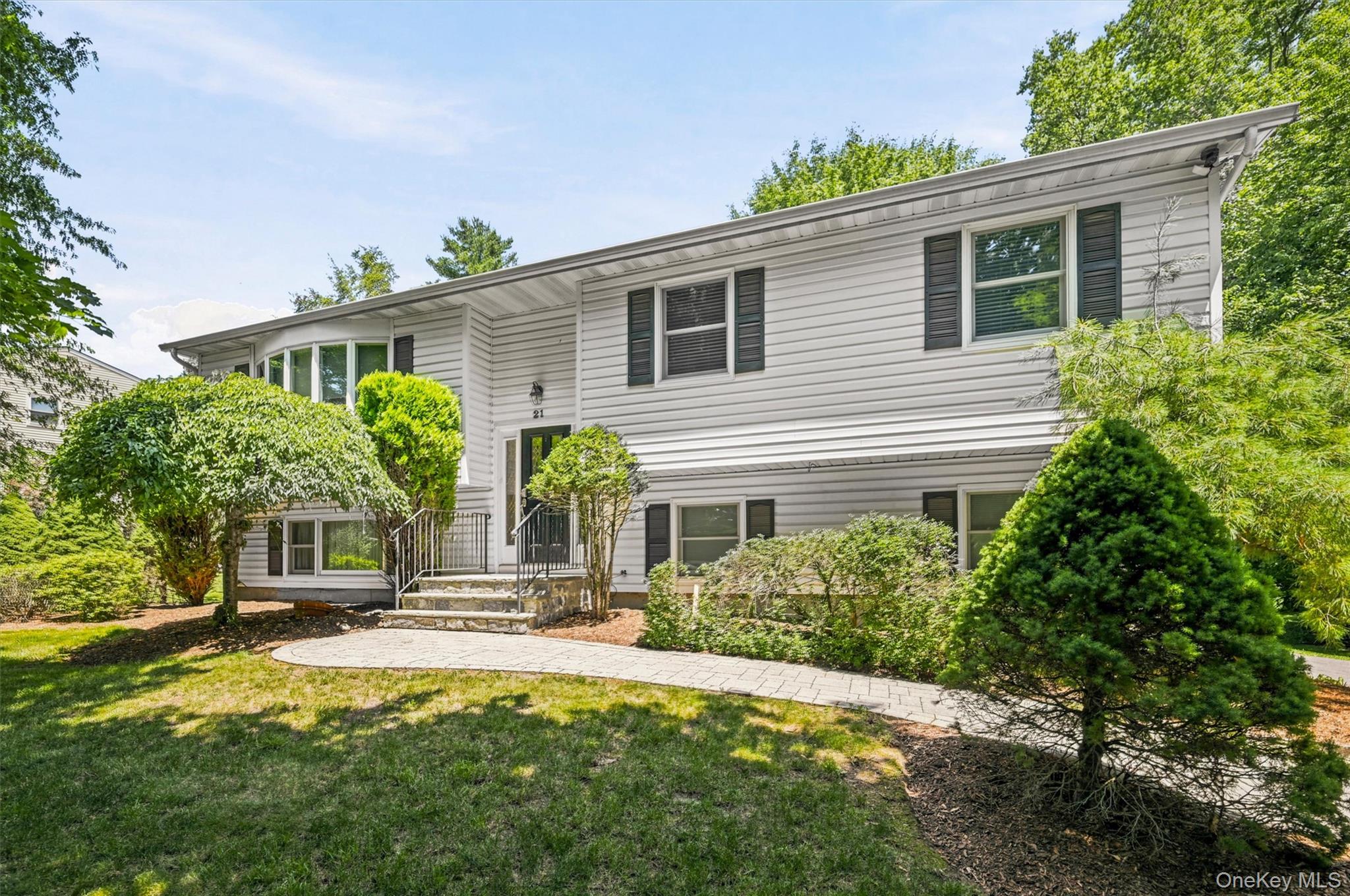21 Arbor Lane – For Sale photo 2