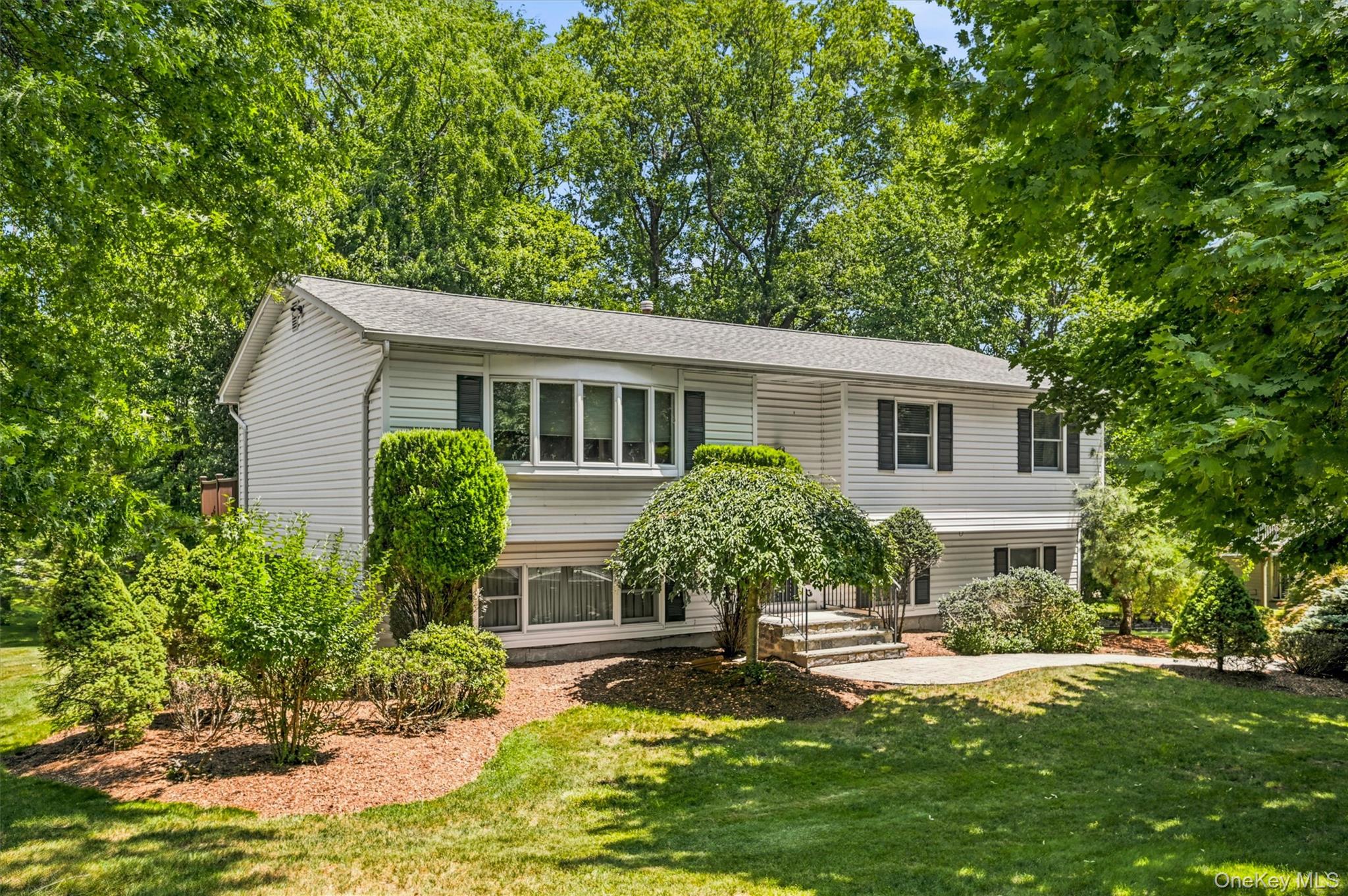 21 Arbor Lane – For Sale photo 4