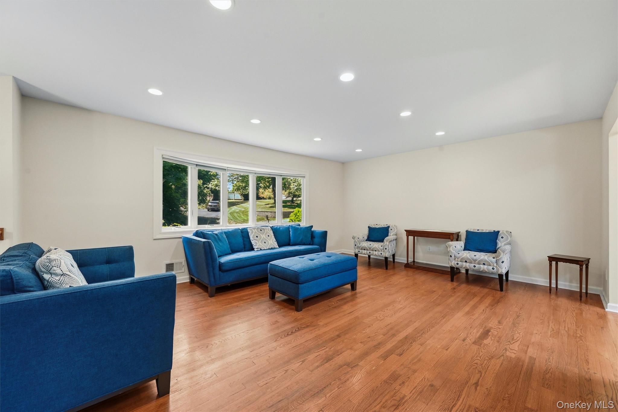 21 Arbor Lane – For Sale photo 7