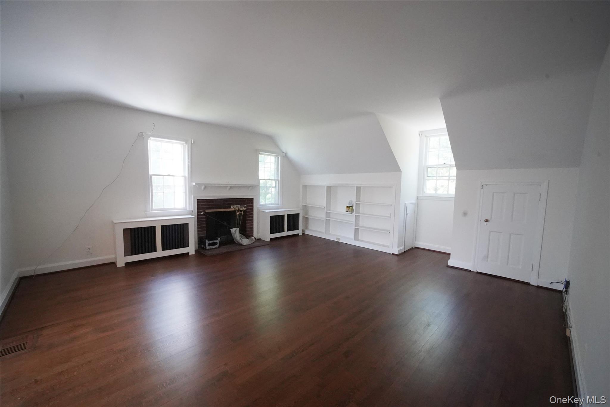 416 Ridgeway – For Rent photo 3